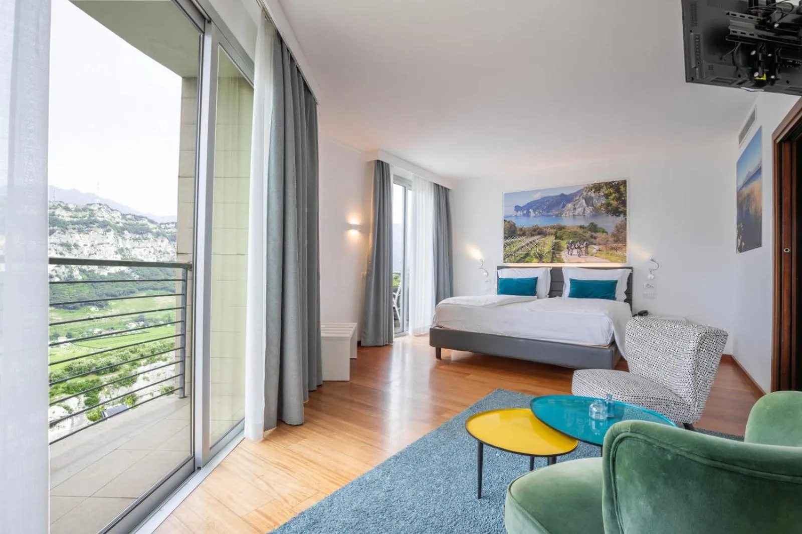 Photo of the whole room, Bed in Garda Hotel Forte Charme