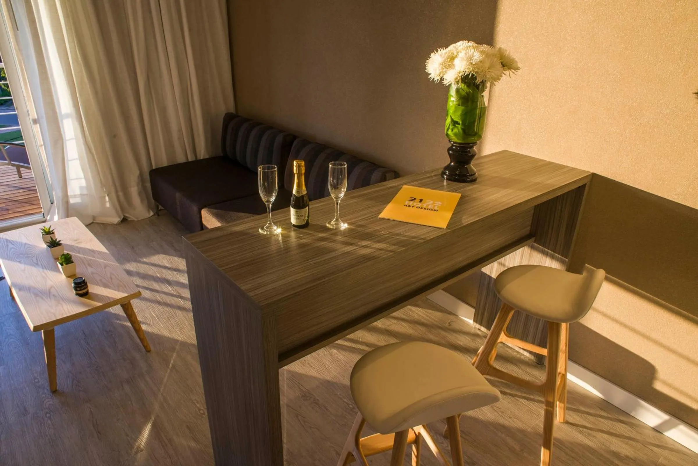 Dining area in 2122 Hotel Art Design