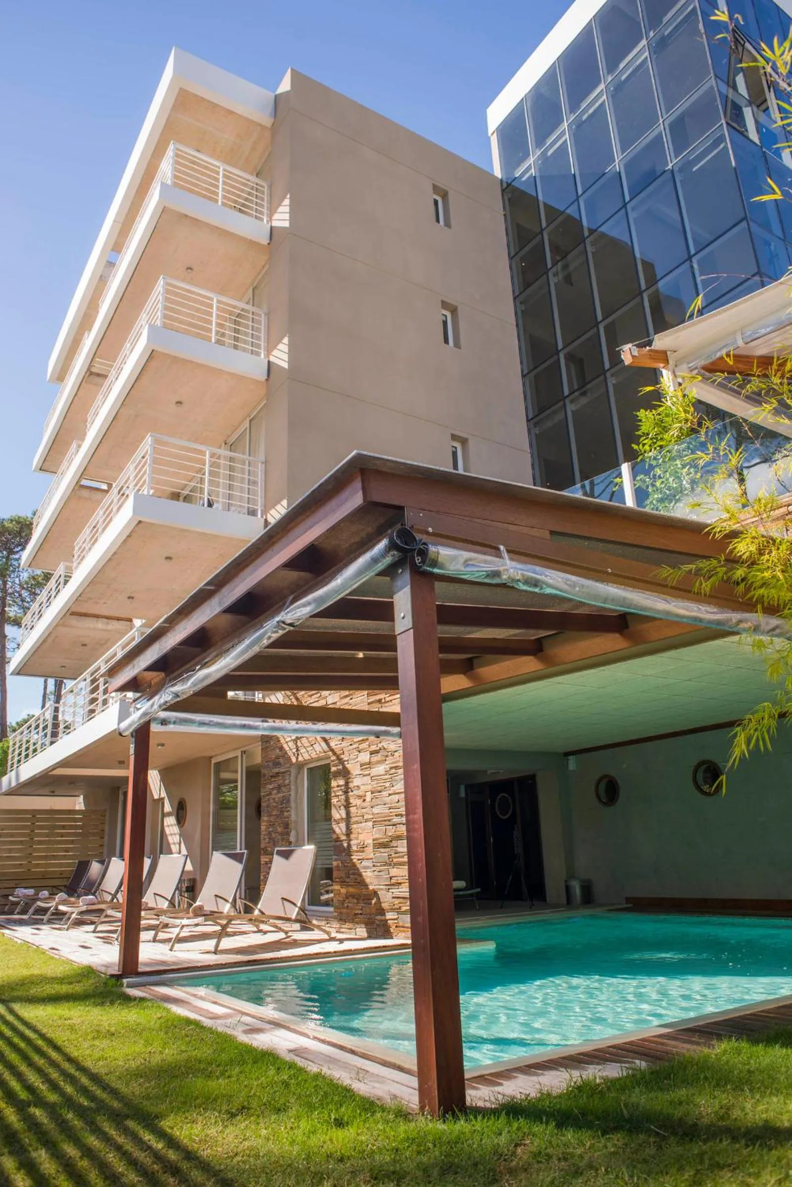 Facade/entrance in 2122 Hotel Art Design