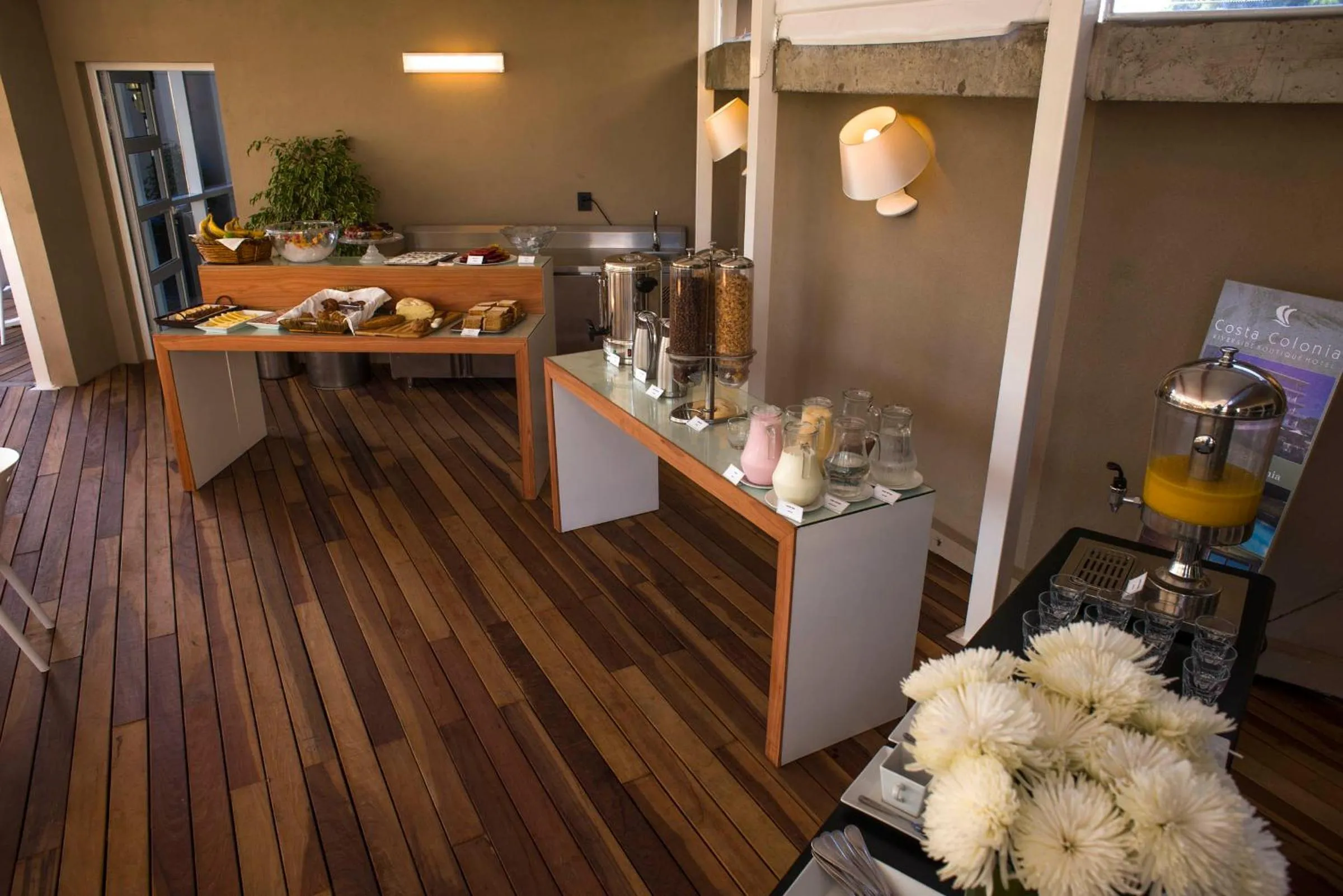 Food in 2122 Hotel Art Design