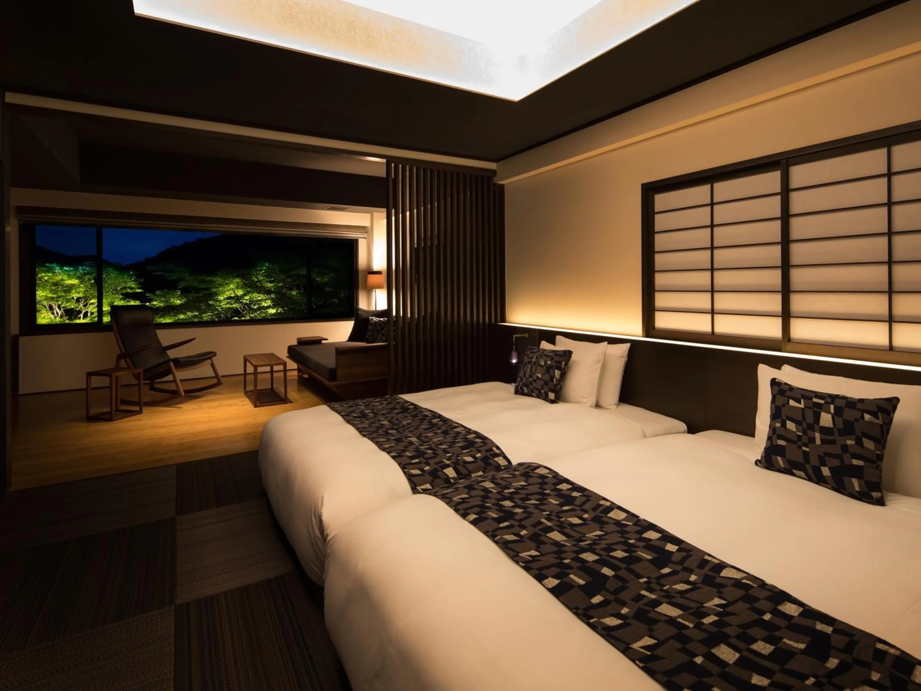 Bed in barhotel Hakone Kazan