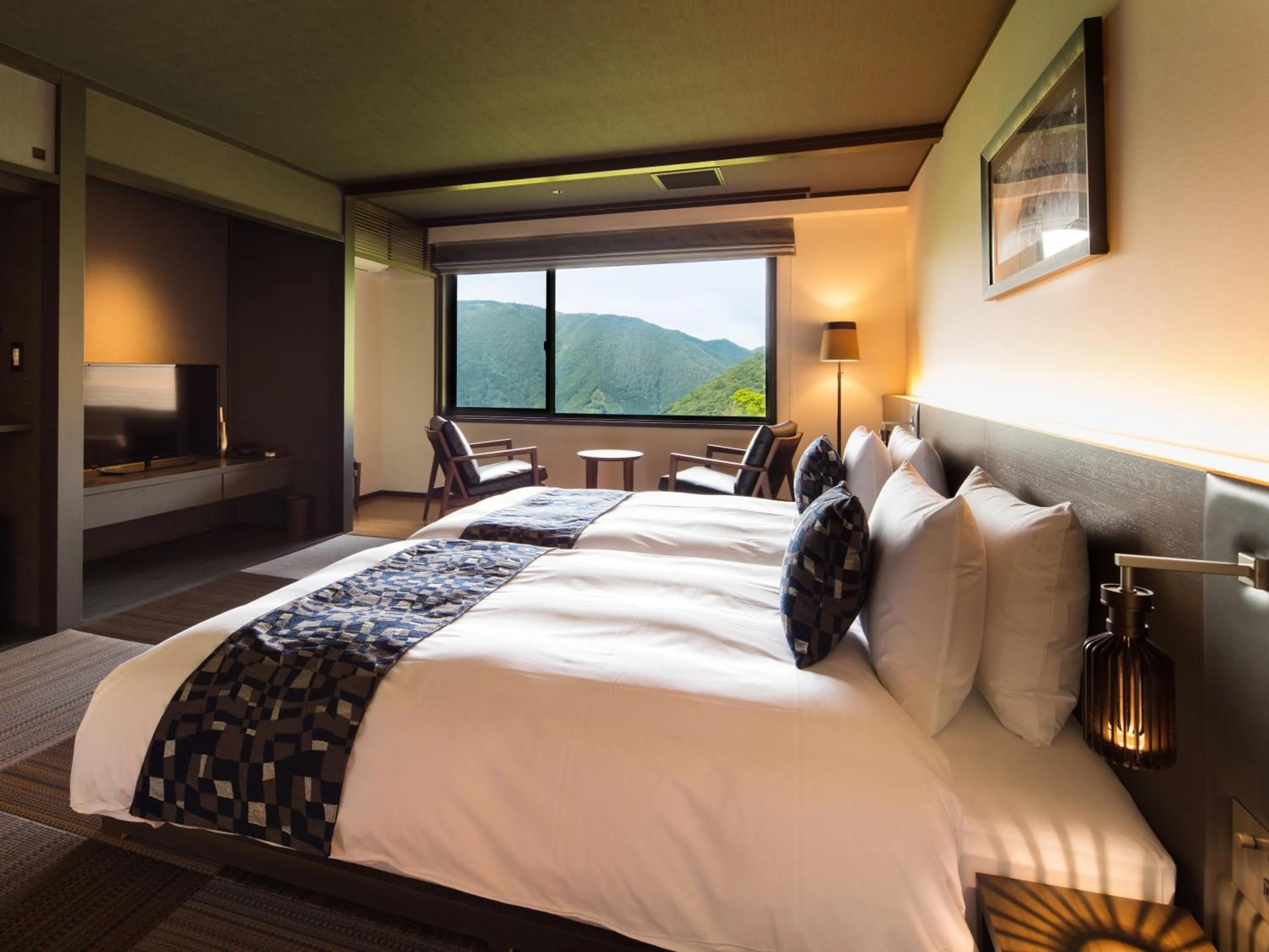 Bed in barhotel Hakone Kazan