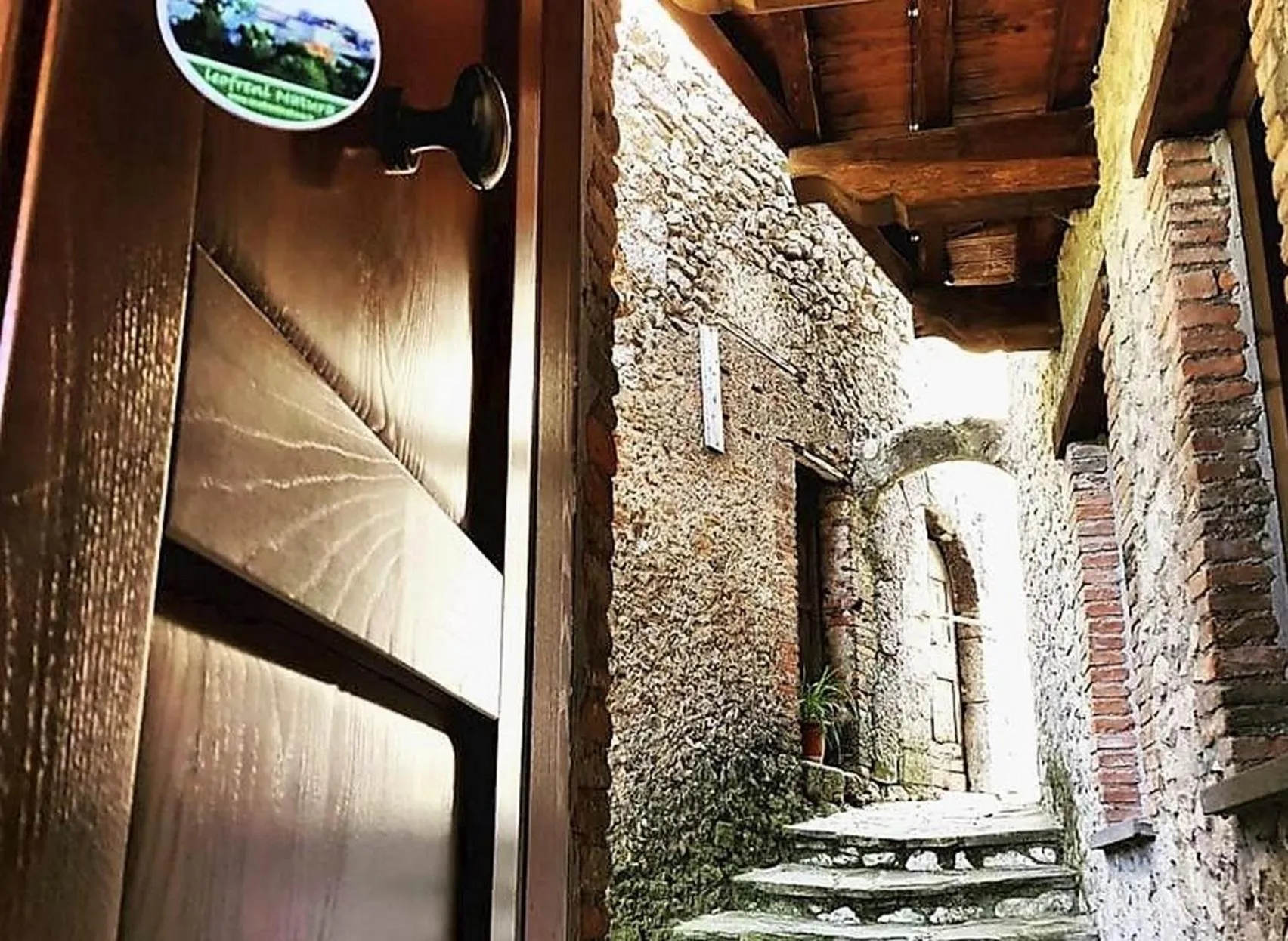 Inner courtyard view in B&B Leofreni Natura