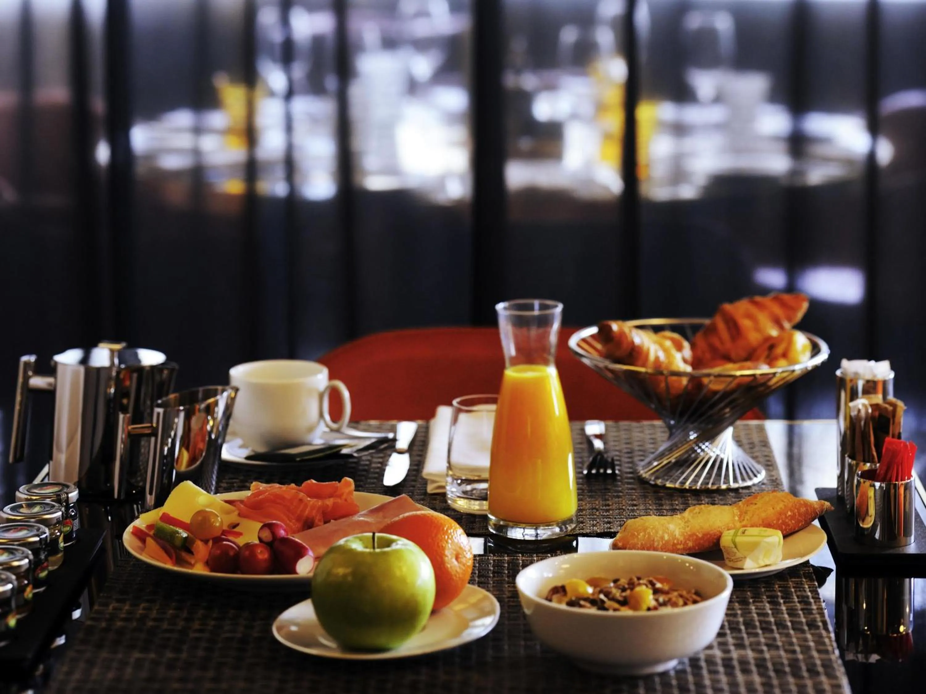 Restaurant/places to eat in Pullman Brussels Centre Midi