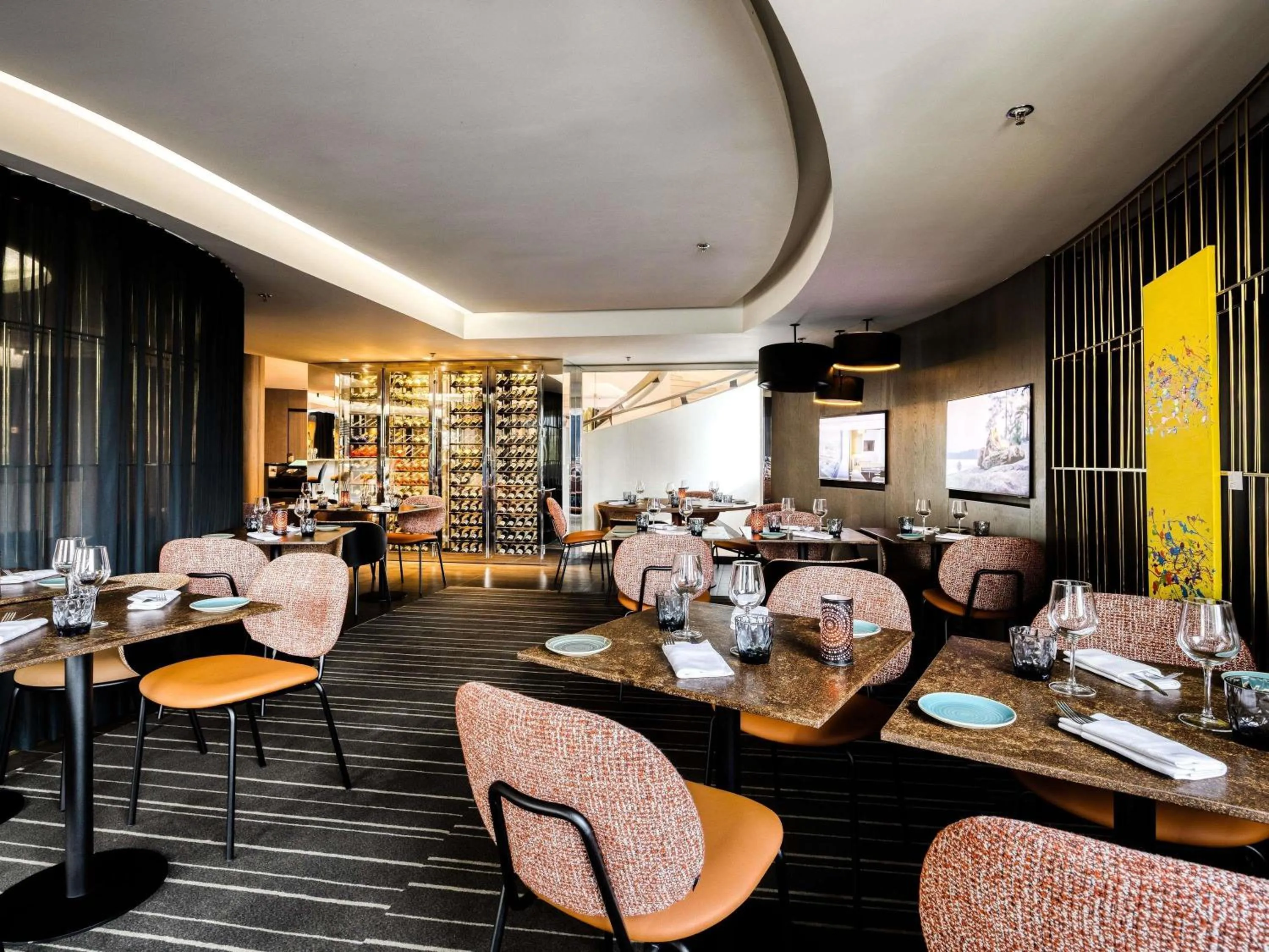 Restaurant/places to eat in Pullman Brussels Centre Midi