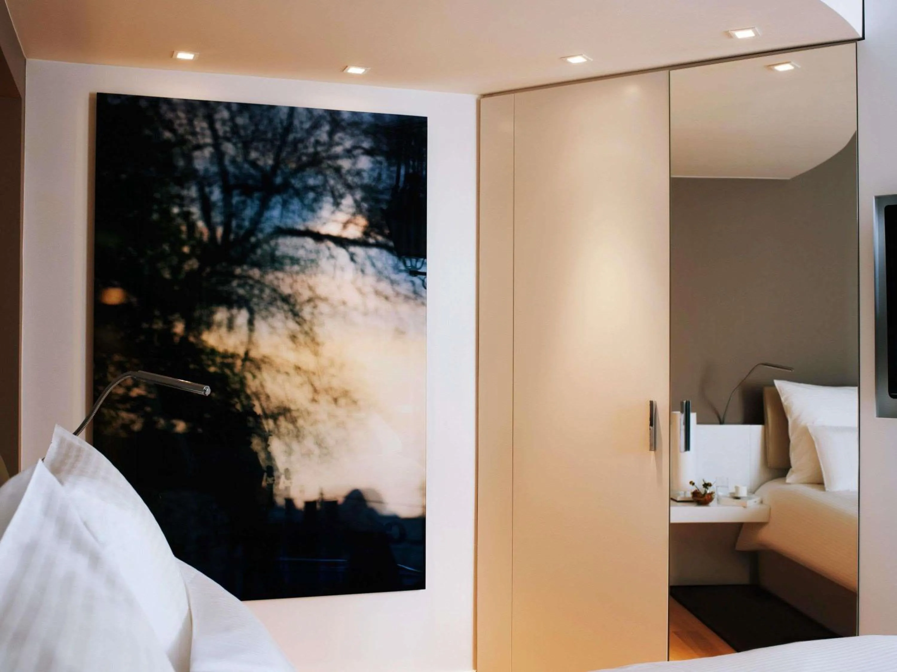 Bedroom, Bed in Pullman Brussels Centre Midi