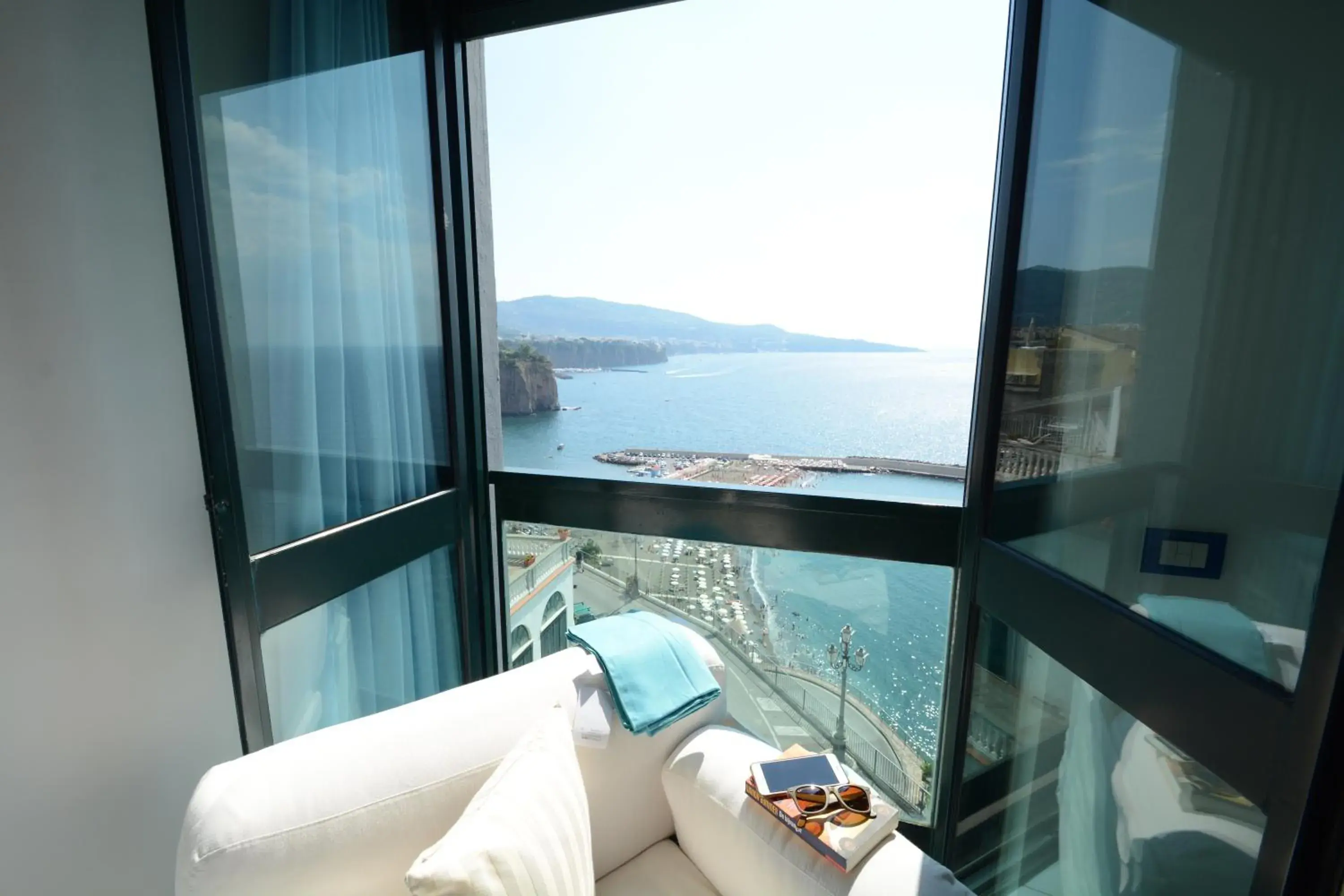 Superior Quadruple Room in Panorama Palace Hotel Superior Quadruple Room in Panorama Palace Hotel