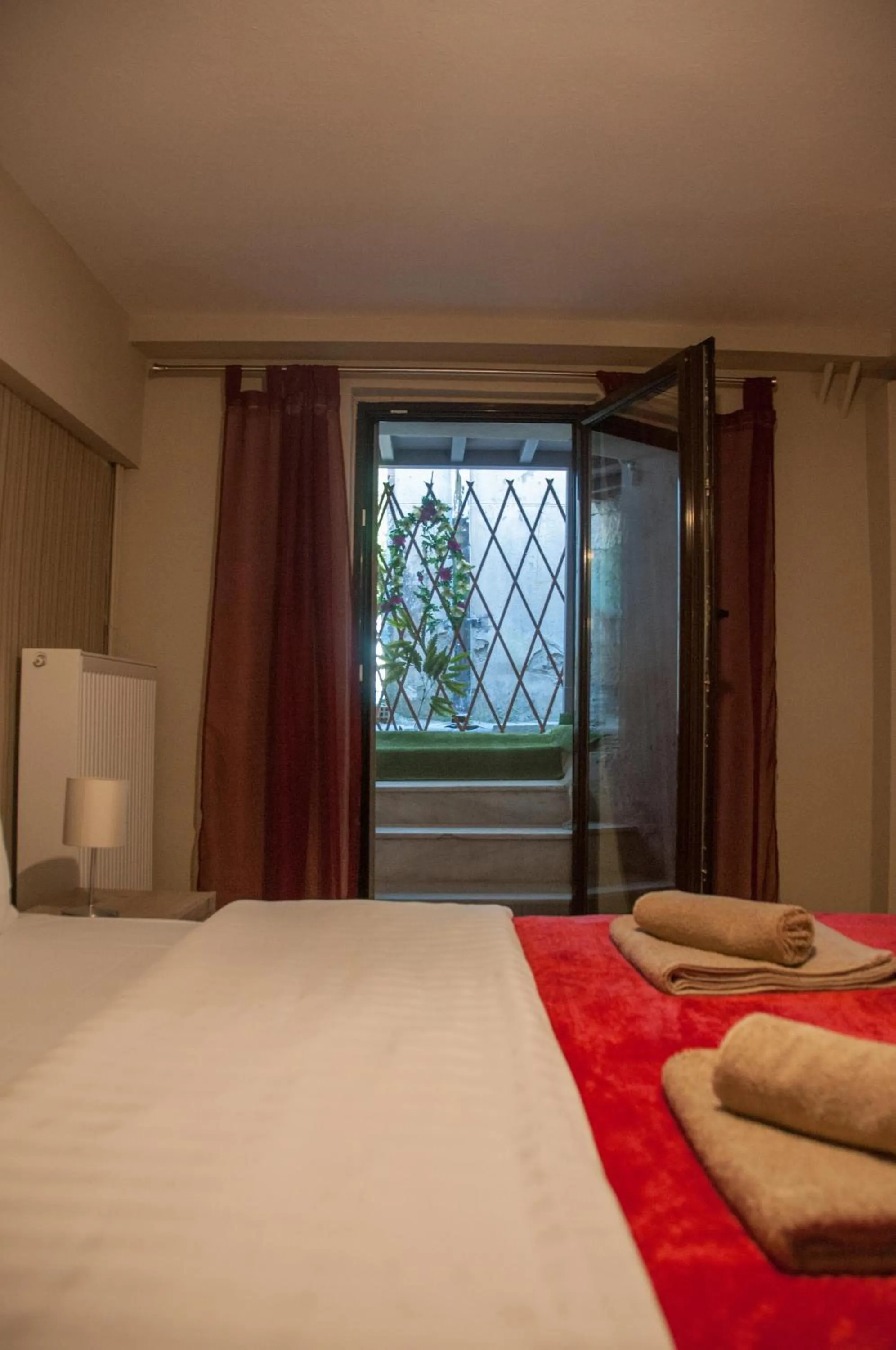 Bed in Historic Luxury House in the Heart of Meteora