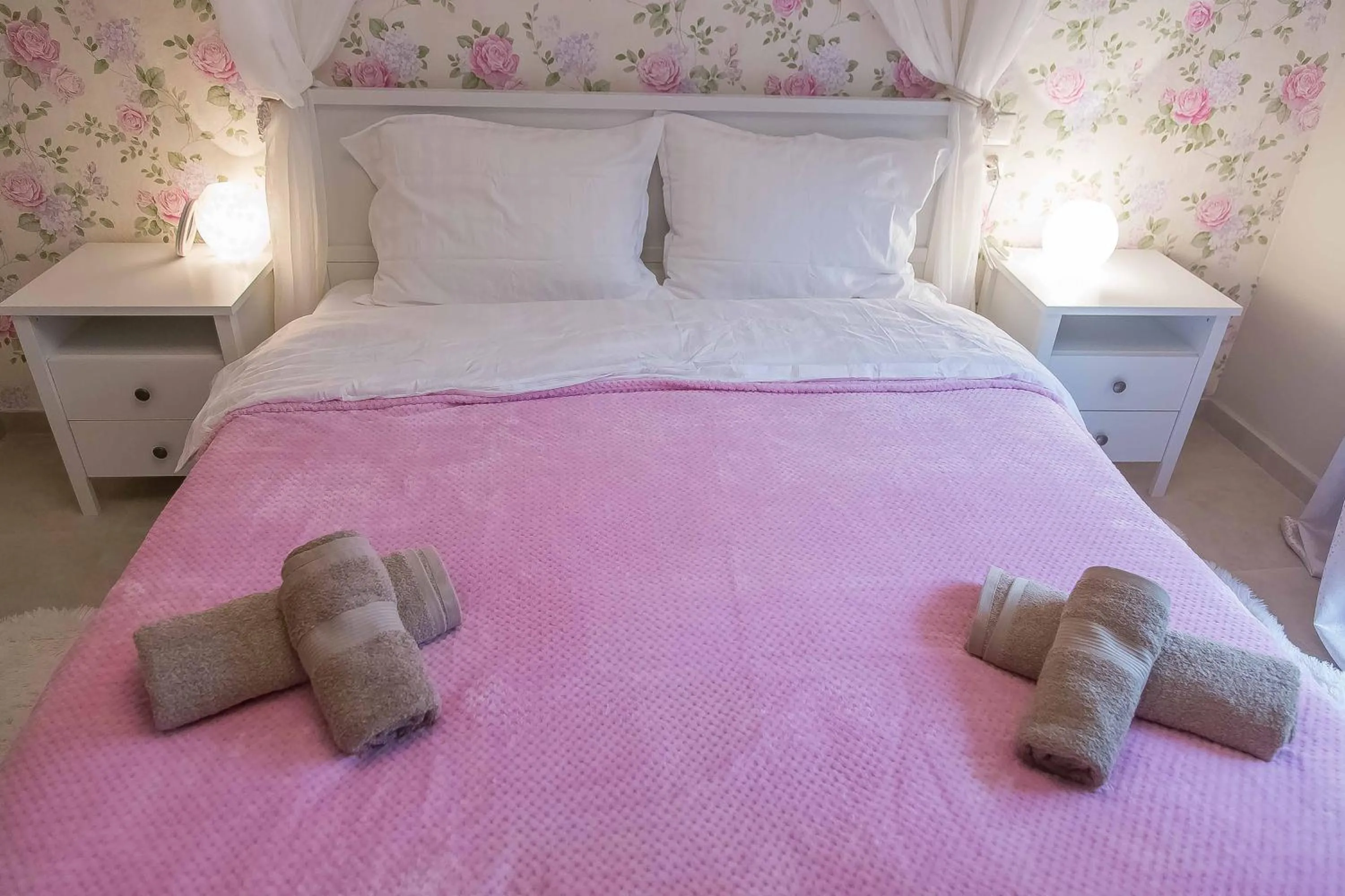 Bedroom, Bed in Historic Luxury House in the Heart of Meteora