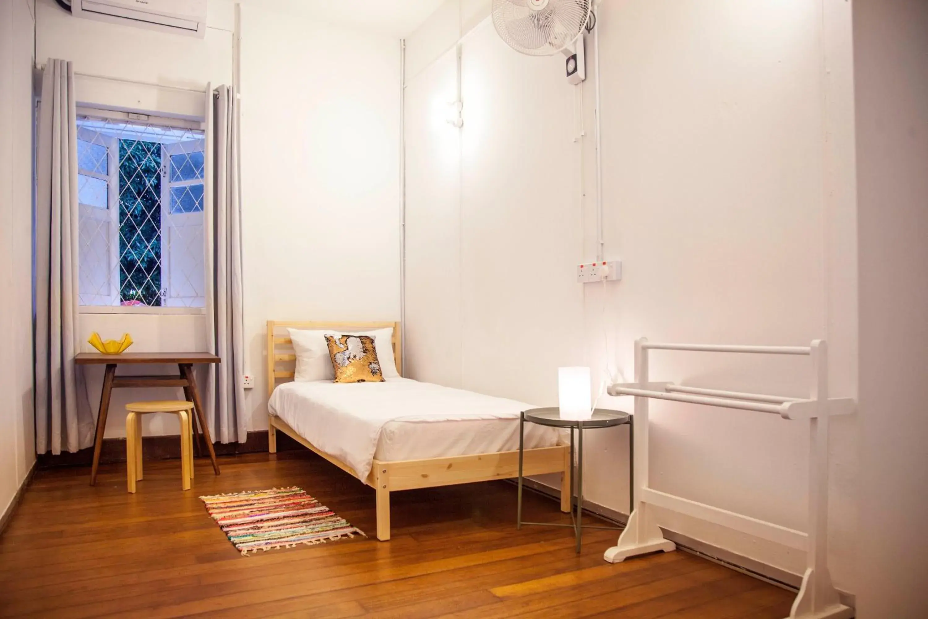 Boutique Hostel Single Room - Female only in YWCA Kuala Lumpur Boutique Hostel Single Room - Female only in YWCA Kuala Lumpur