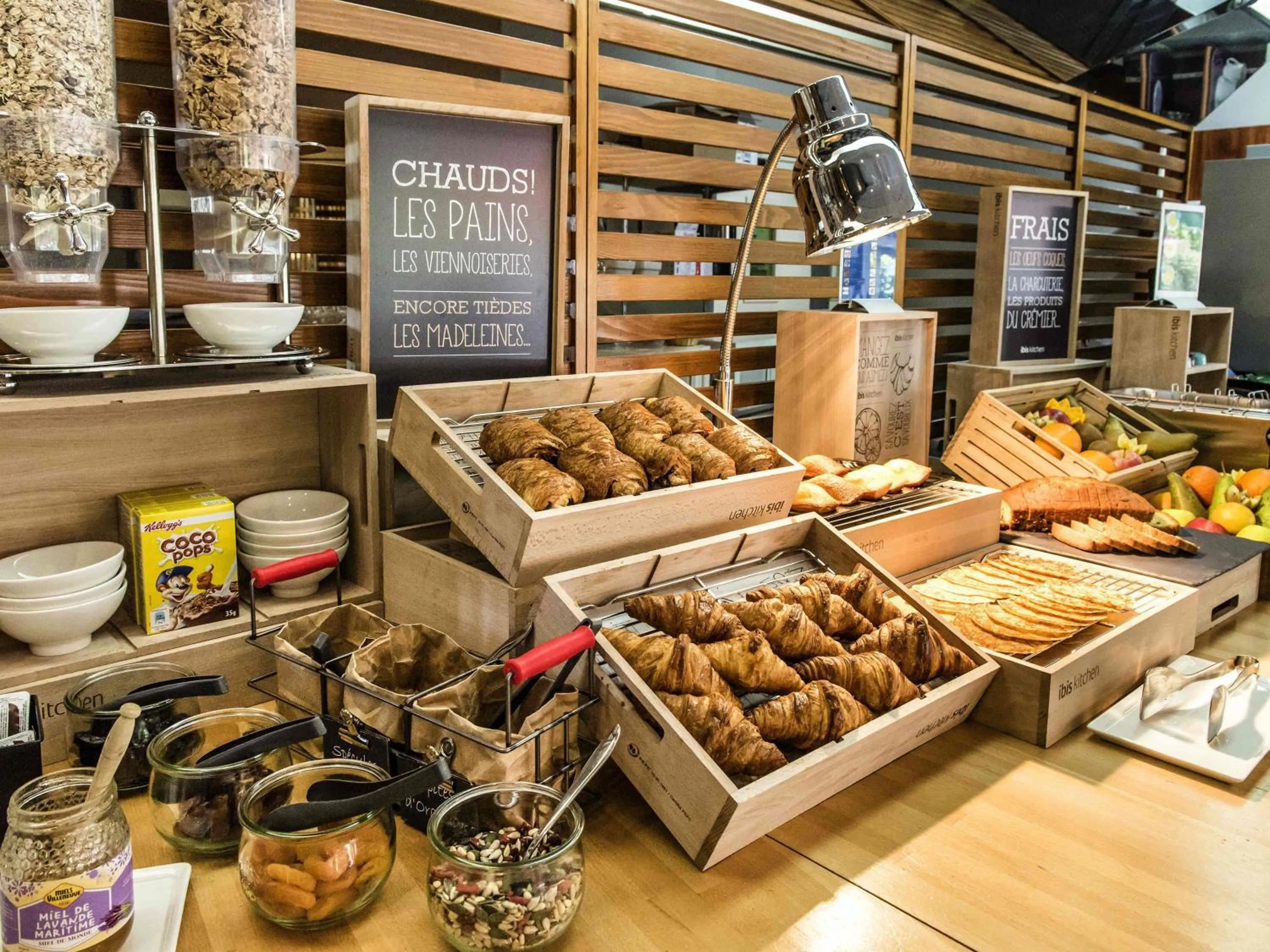 Breakfast in Ibis Château-Thierry