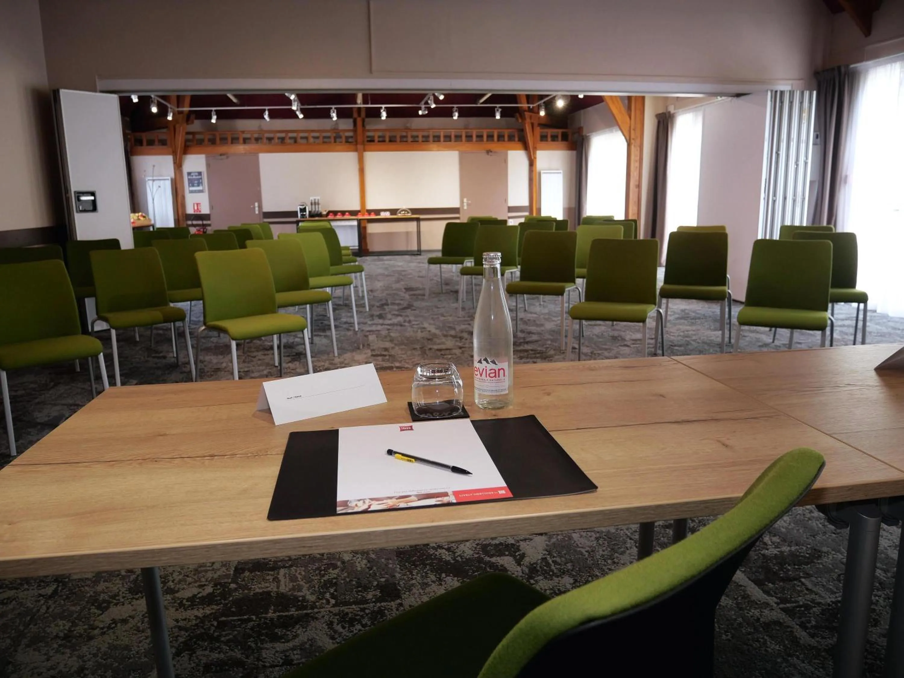 Meeting/conference room in Ibis Château-Thierry