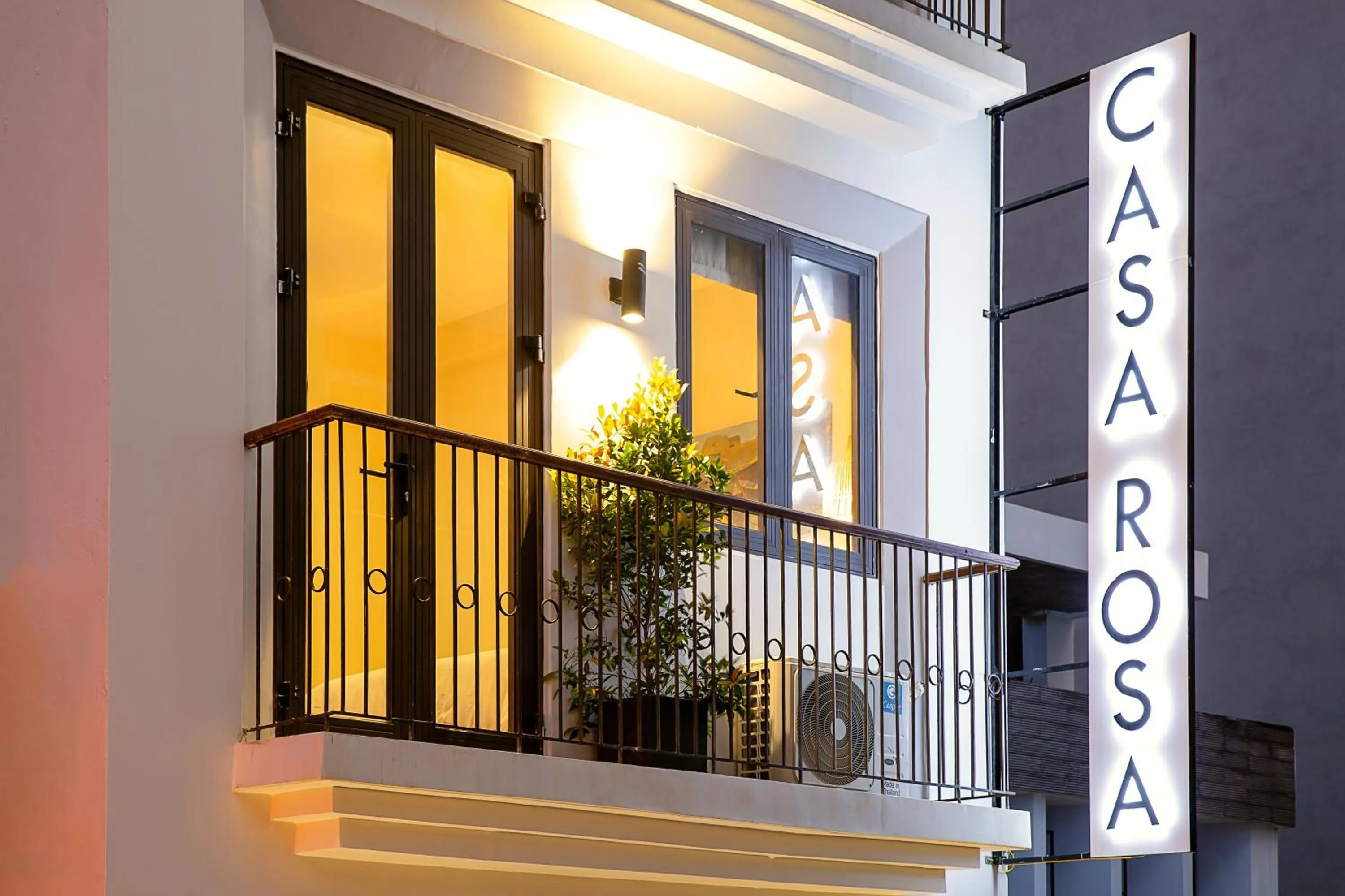 Property building in Casa Rosa Apartment