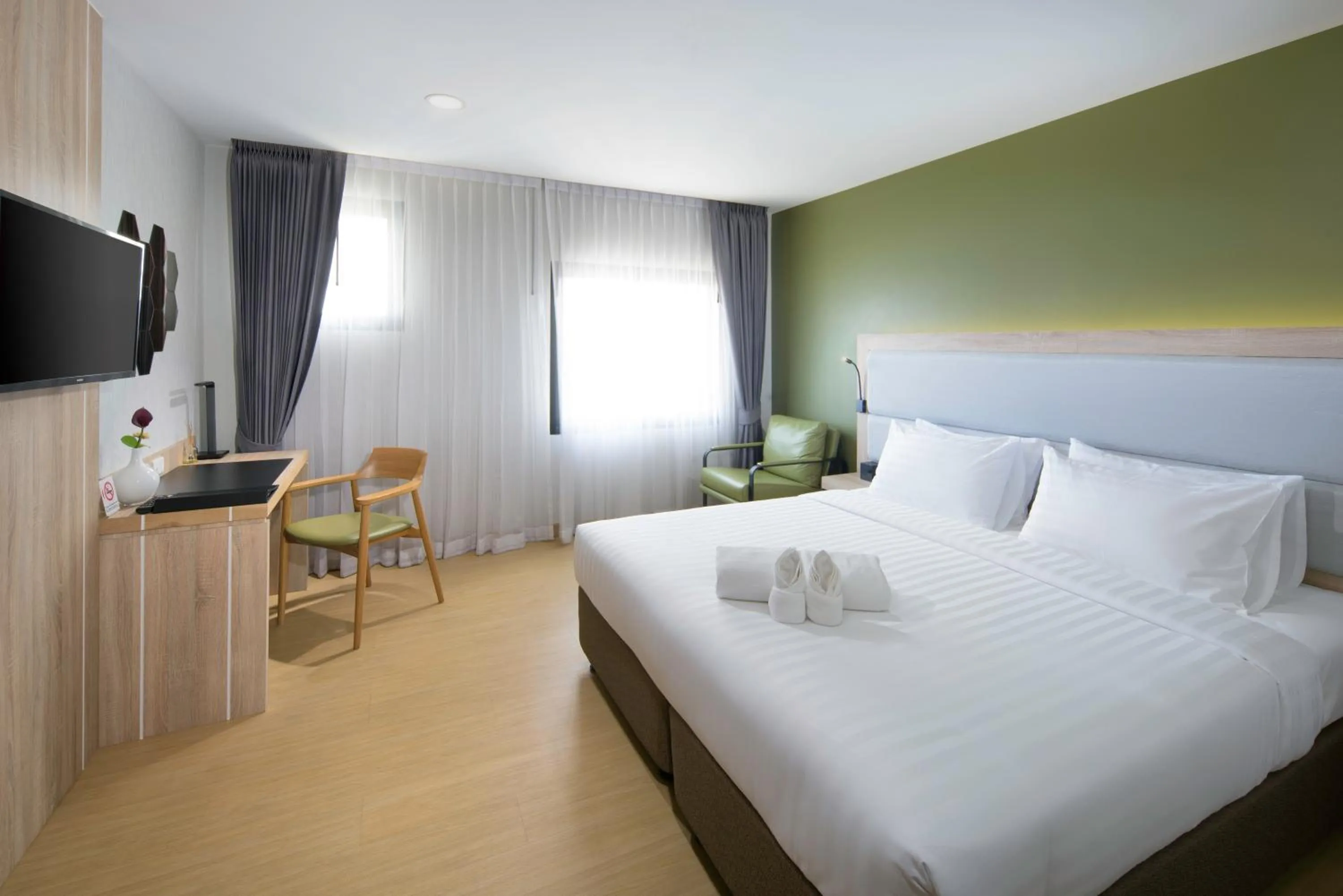 Bedroom, Bed in Prime Square Hotel