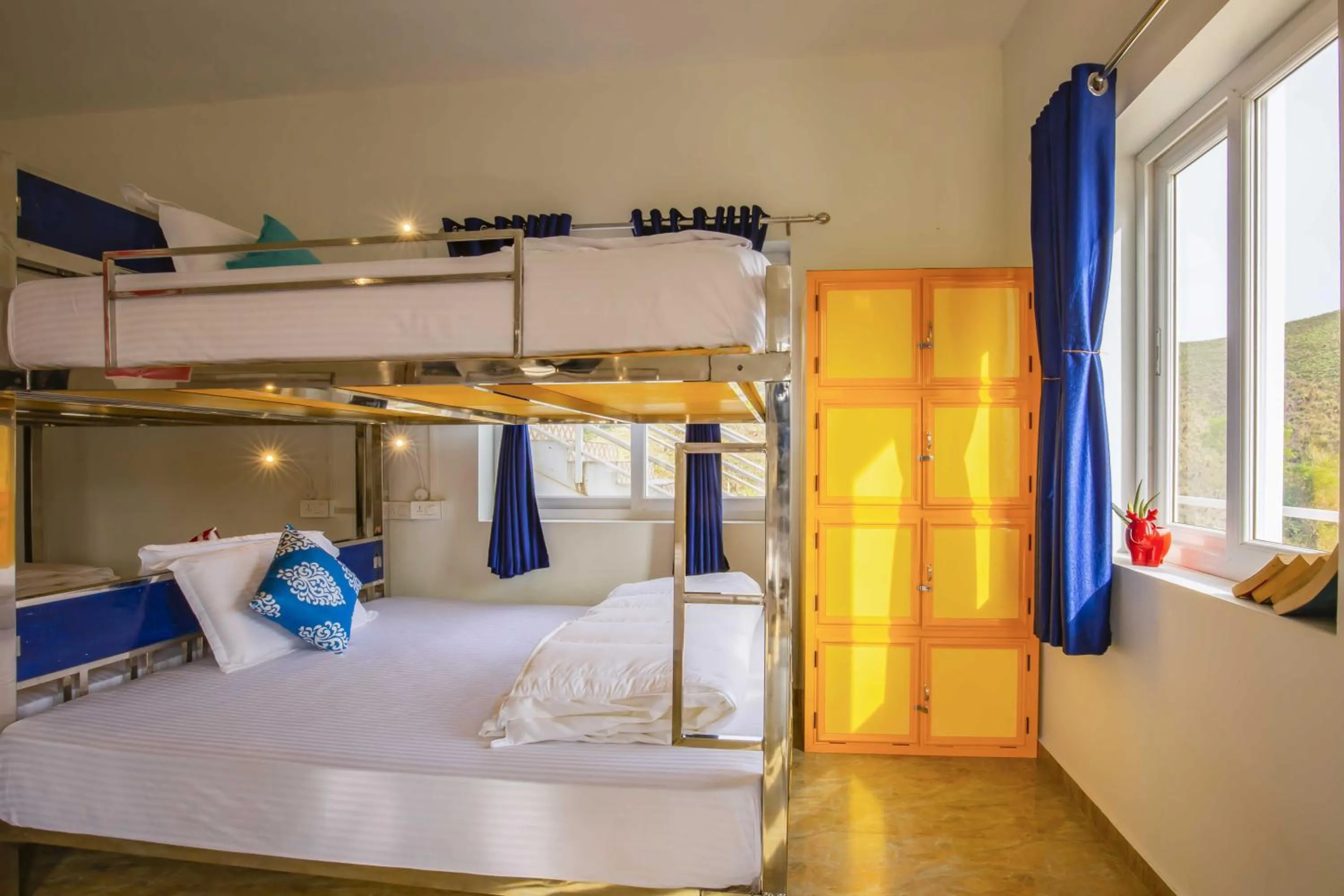 Bed in Zostel Vagamon