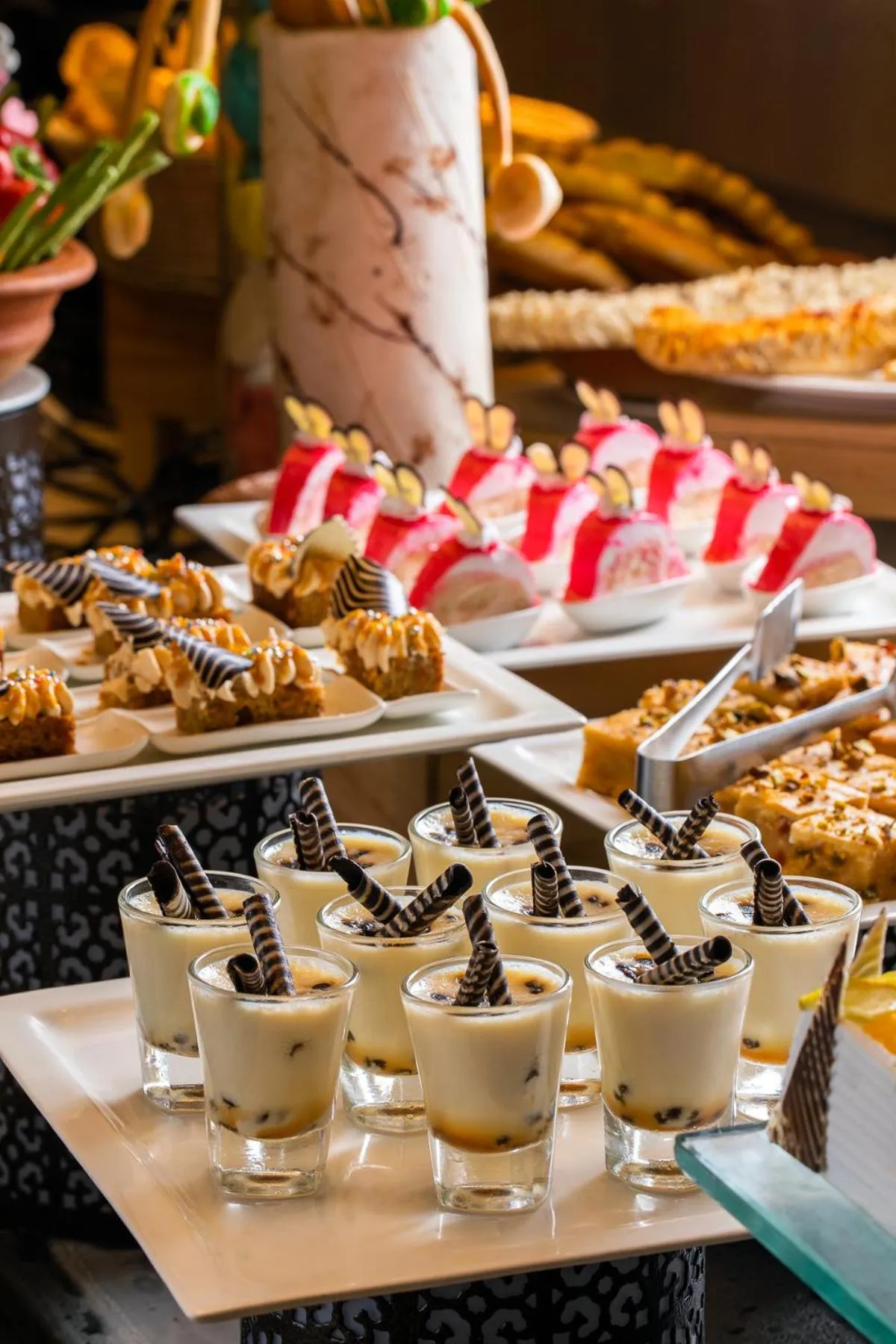 Restaurant/places to eat in Nirvana Sarovar Portico Gorakhpur