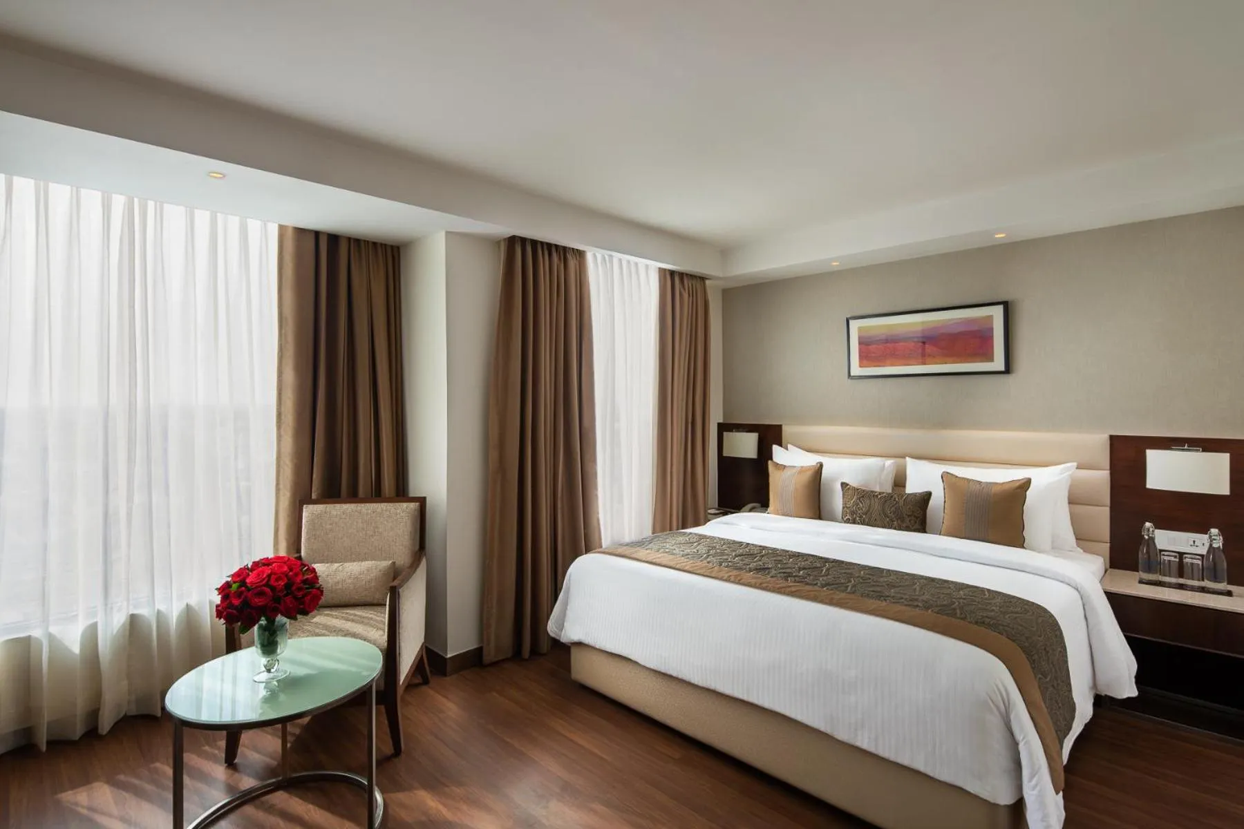 Bed in Nirvana Sarovar Portico Gorakhpur