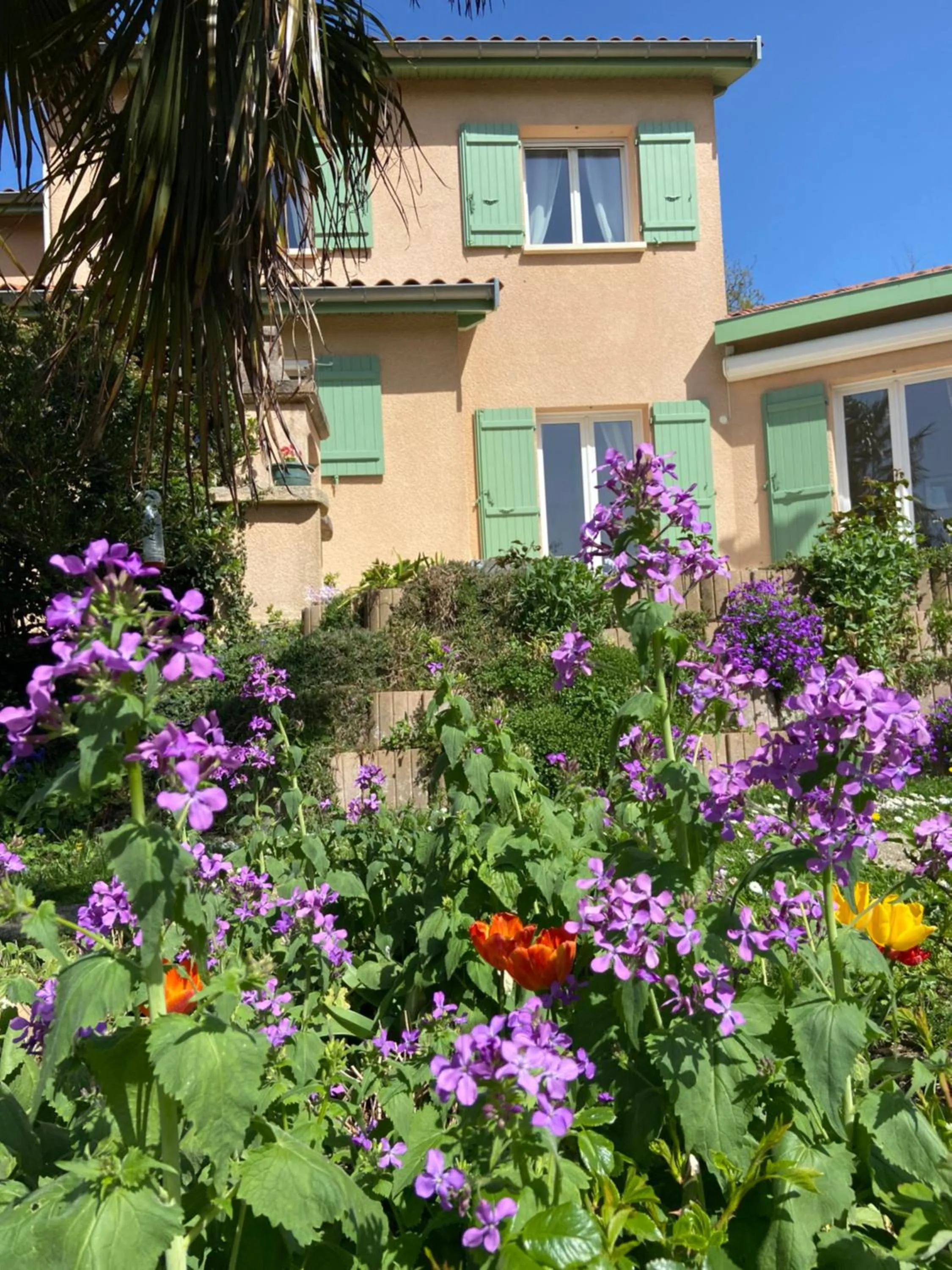 Garden in Le Relais des Malettes Chambres d'hôtes B&B