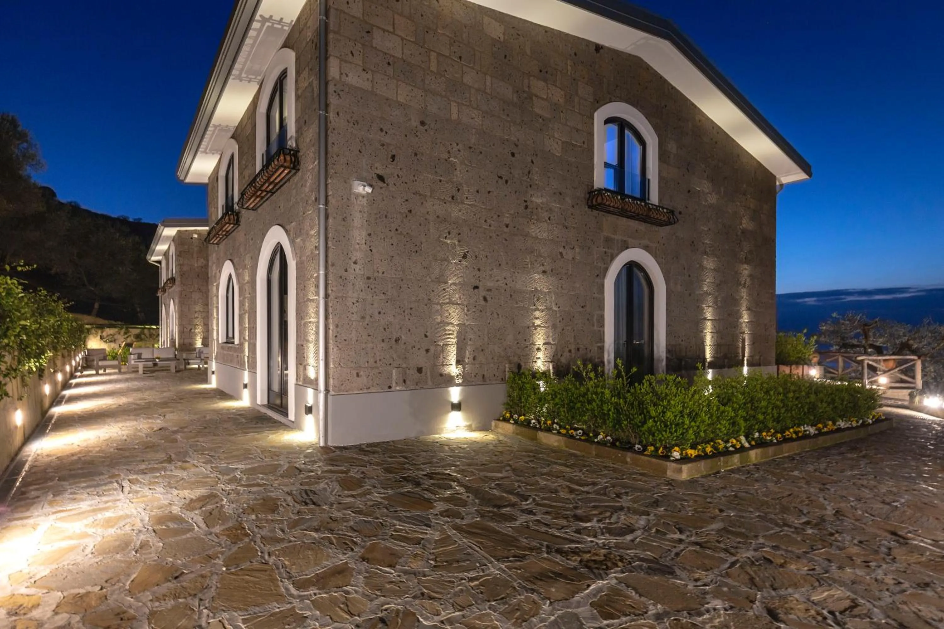 Property building in Maison Bon Bon