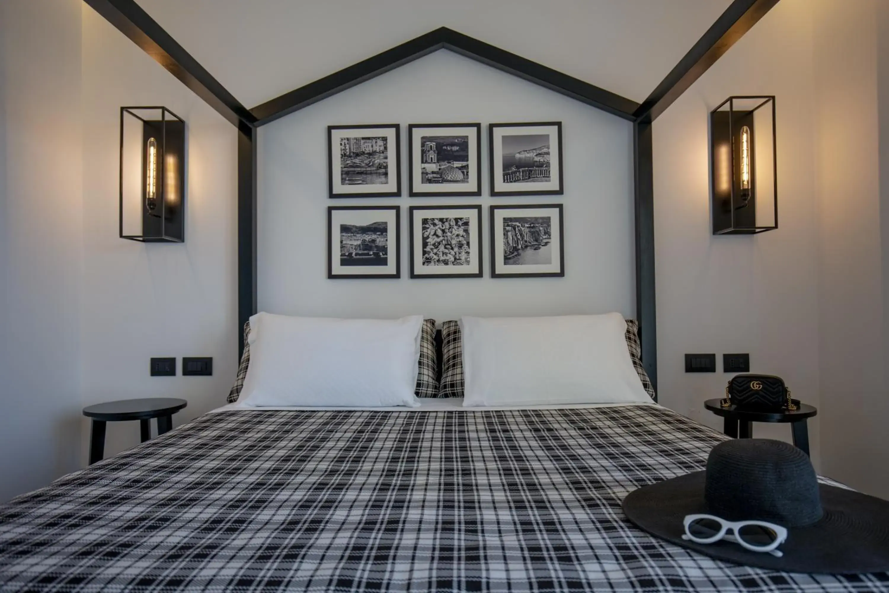 Deluxe Double or Twin Room with Sea View in Maison Bon Bon Deluxe Double or Twin Room with Sea View in Maison Bon Bon