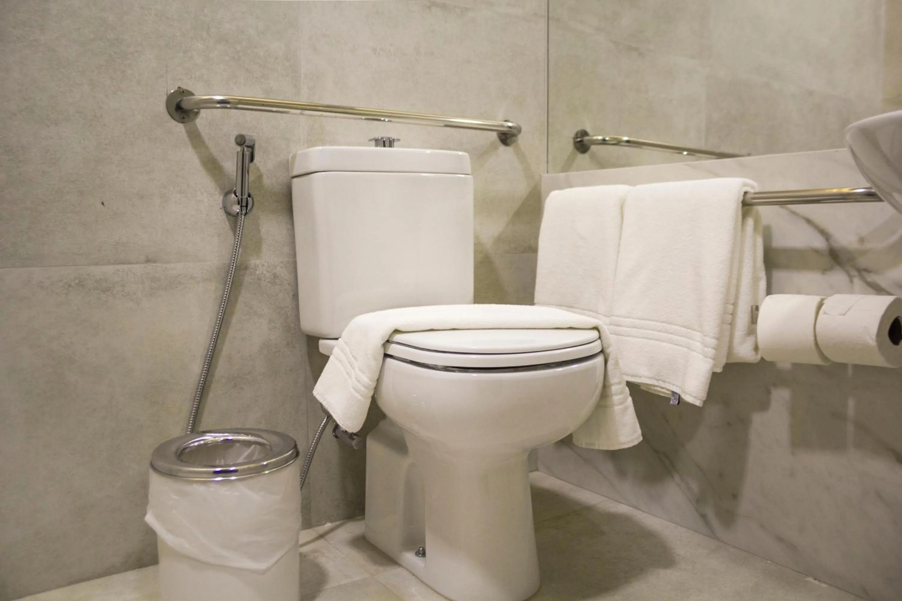 Toilet in Slaviero Campina Grande