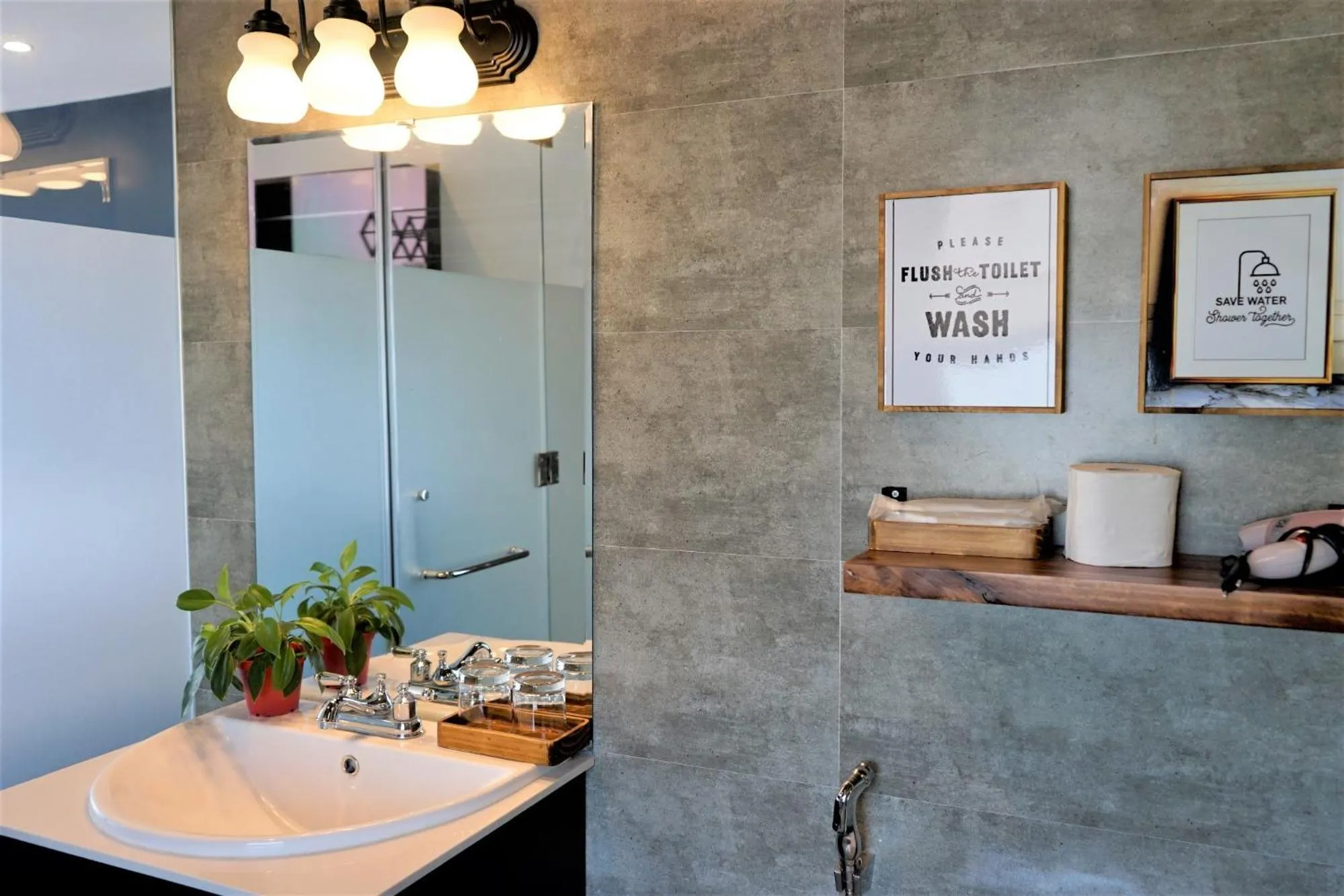 Oasis Hotel & Apartment