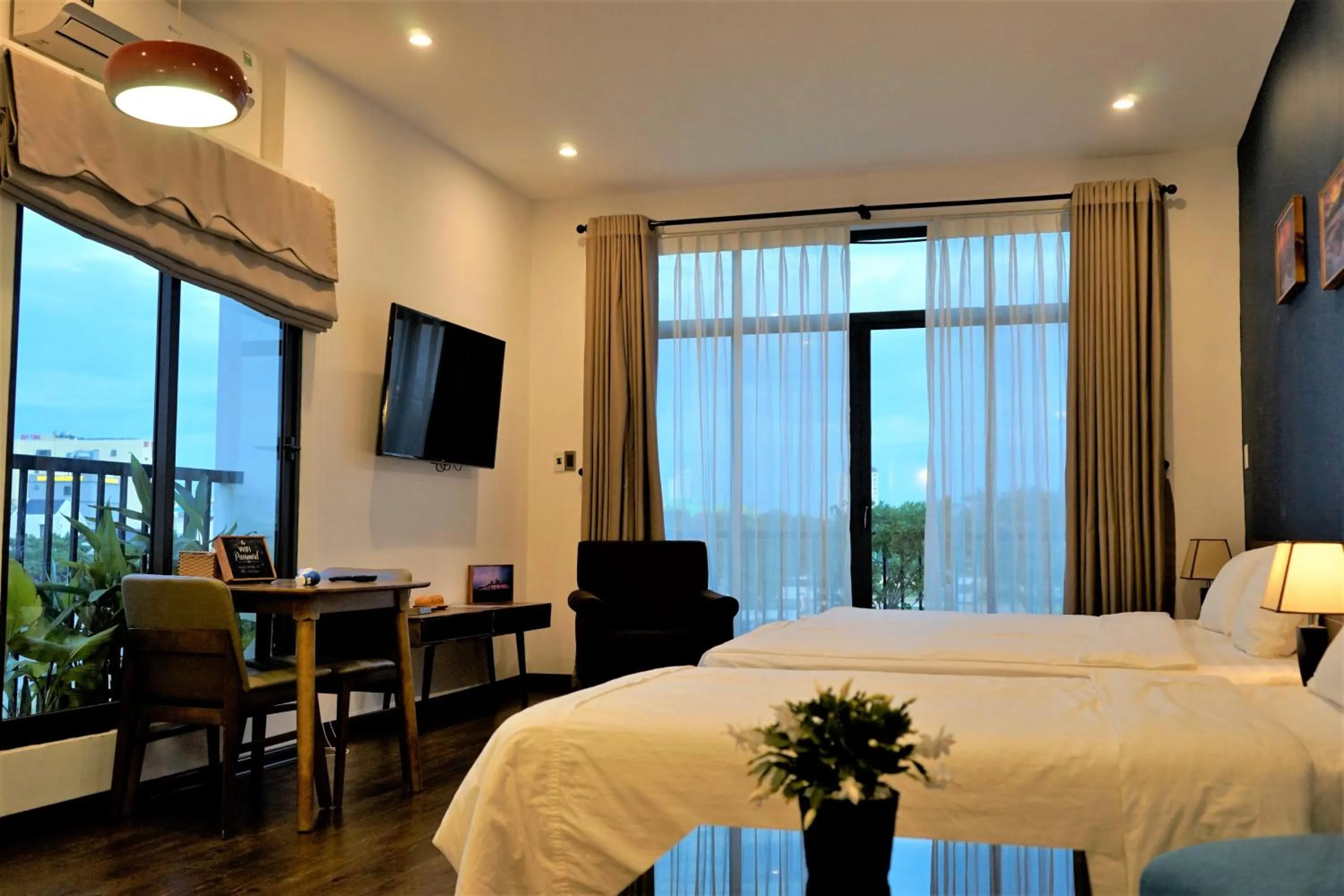 Bed in Oasis Hotel & Apartment