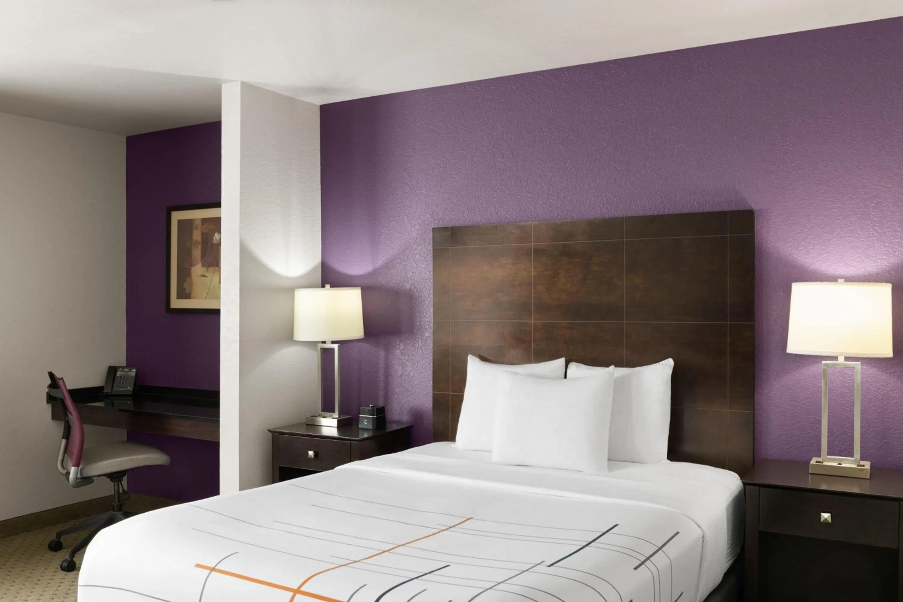 Photo of the whole room, Bed in La Quinta by Wyndham Spokane Valley