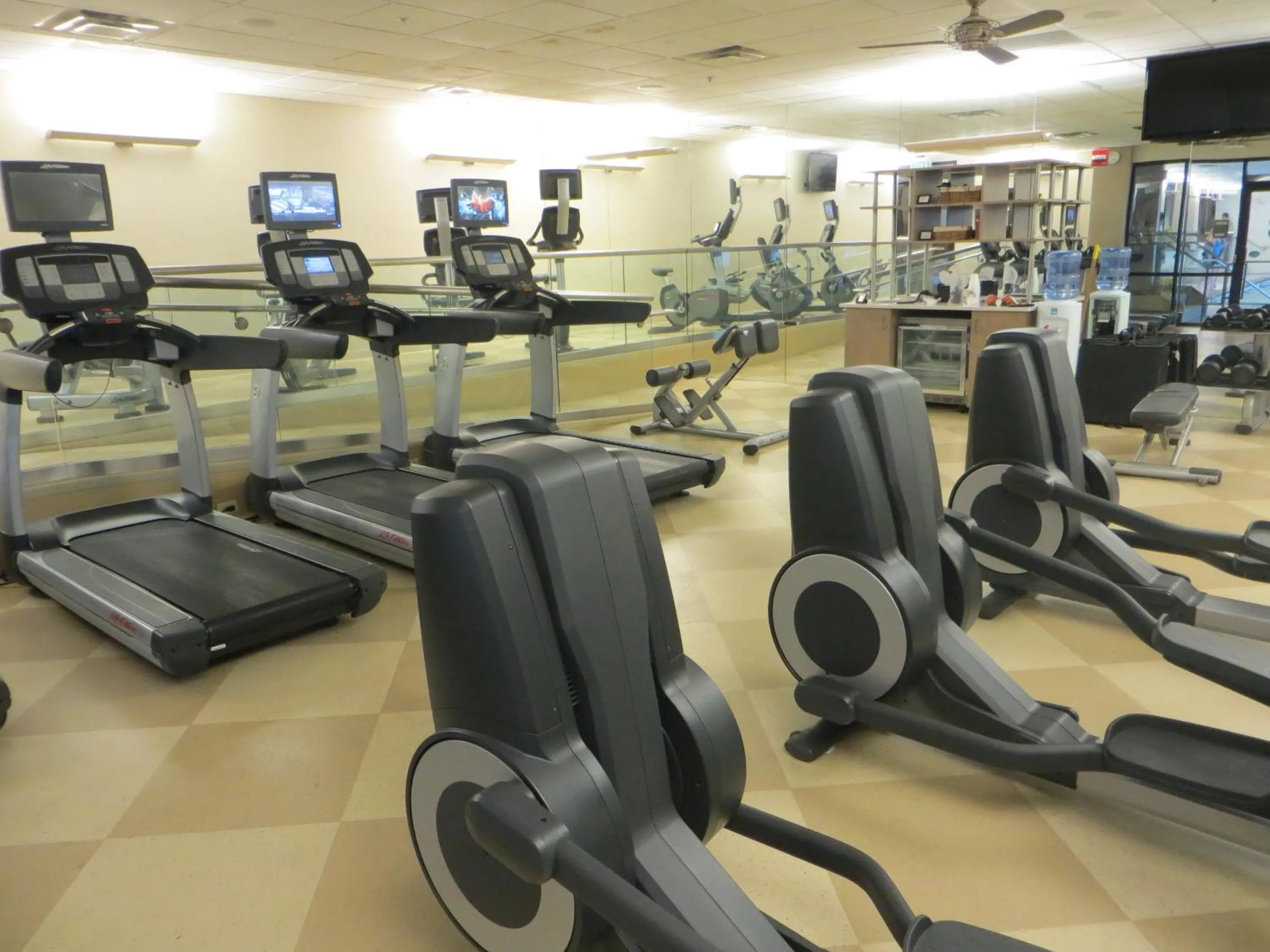 Fitness centre/facilities in HoteLumiere at the Arch, A Caesars Destination