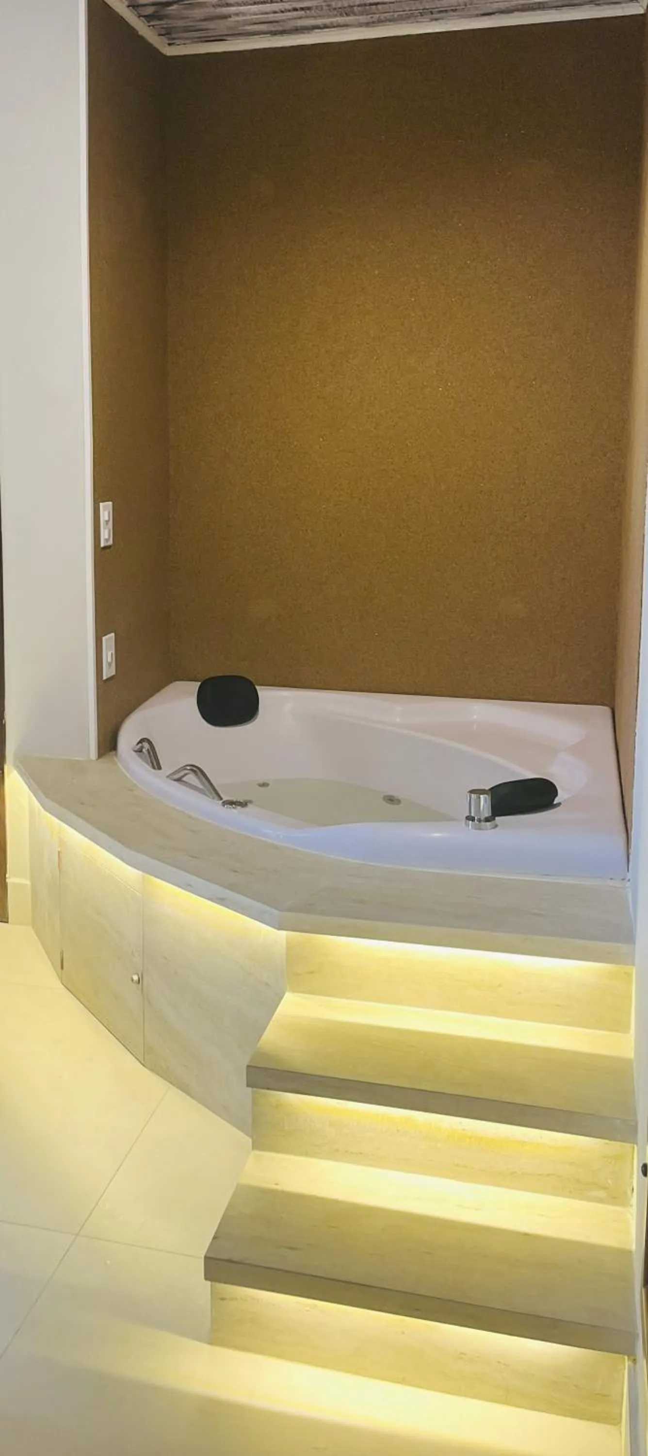 Hot Tub in Giprita Wellness Hotel Ubatuba