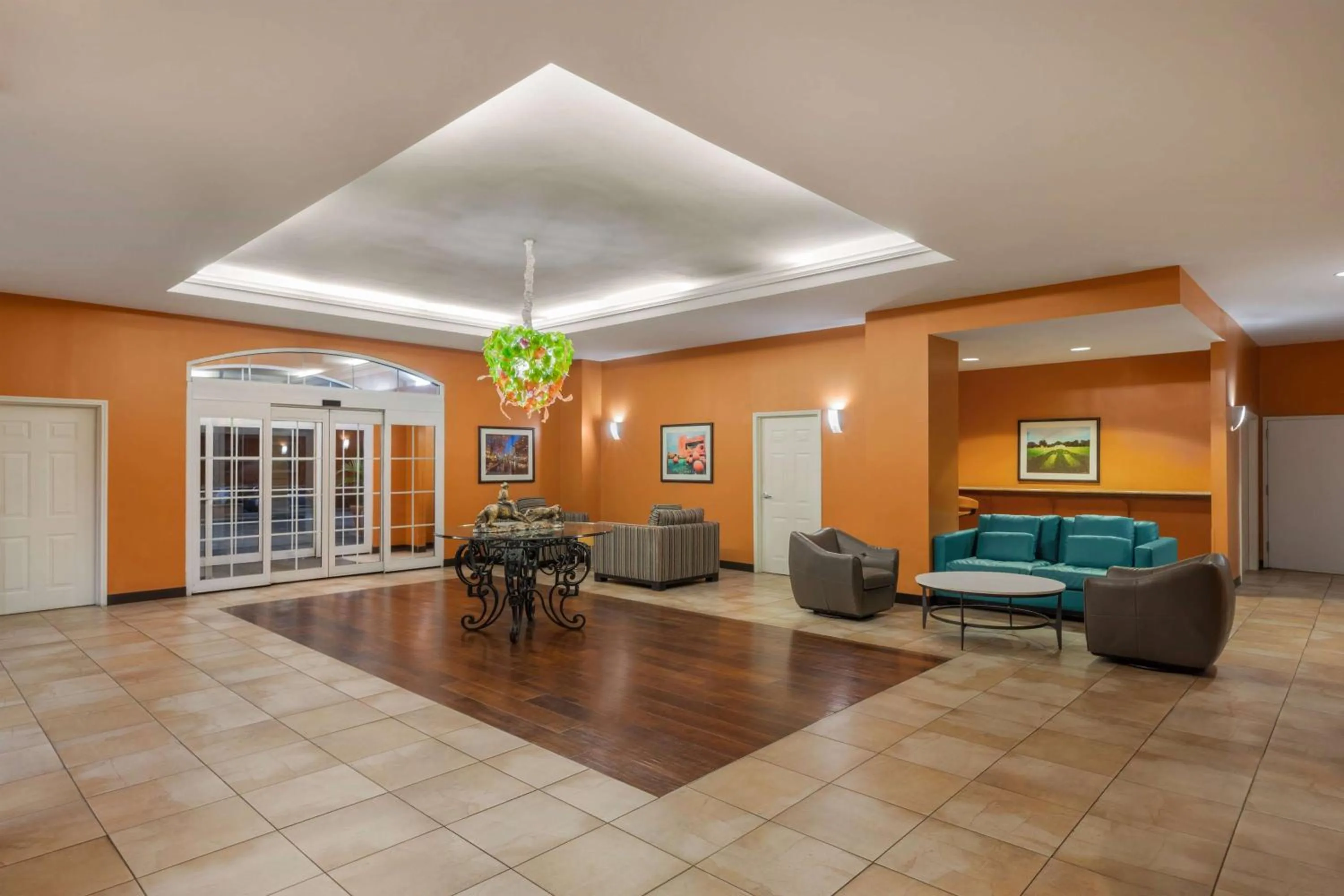 Lobby or reception in La Quinta by Wyndham San Antonio Medical Ctr. NW
