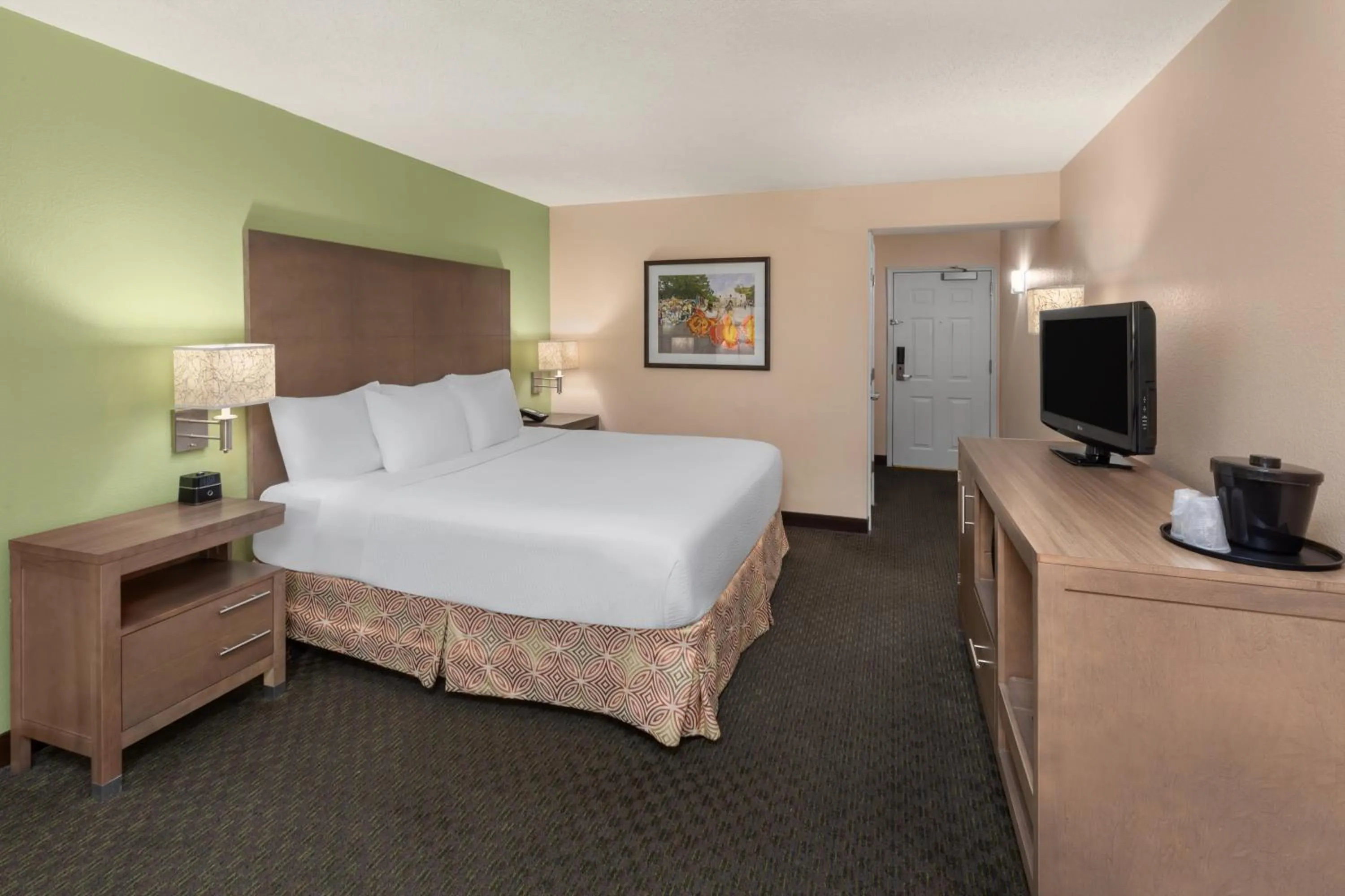 Bedroom, Bed in La Quinta by Wyndham San Antonio Medical Ctr. NW