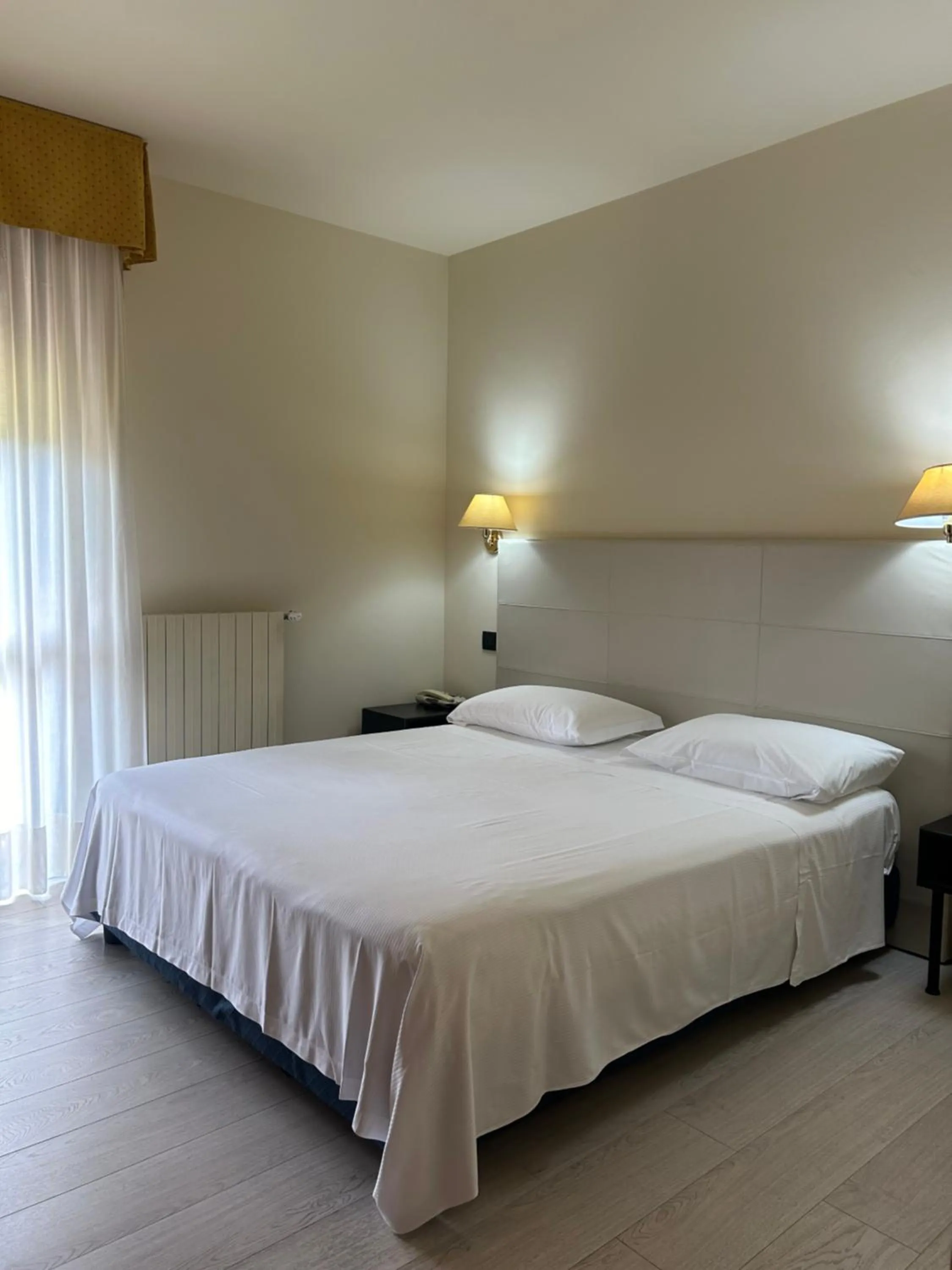 Bed in Hotel Parigi 2 & Spa
