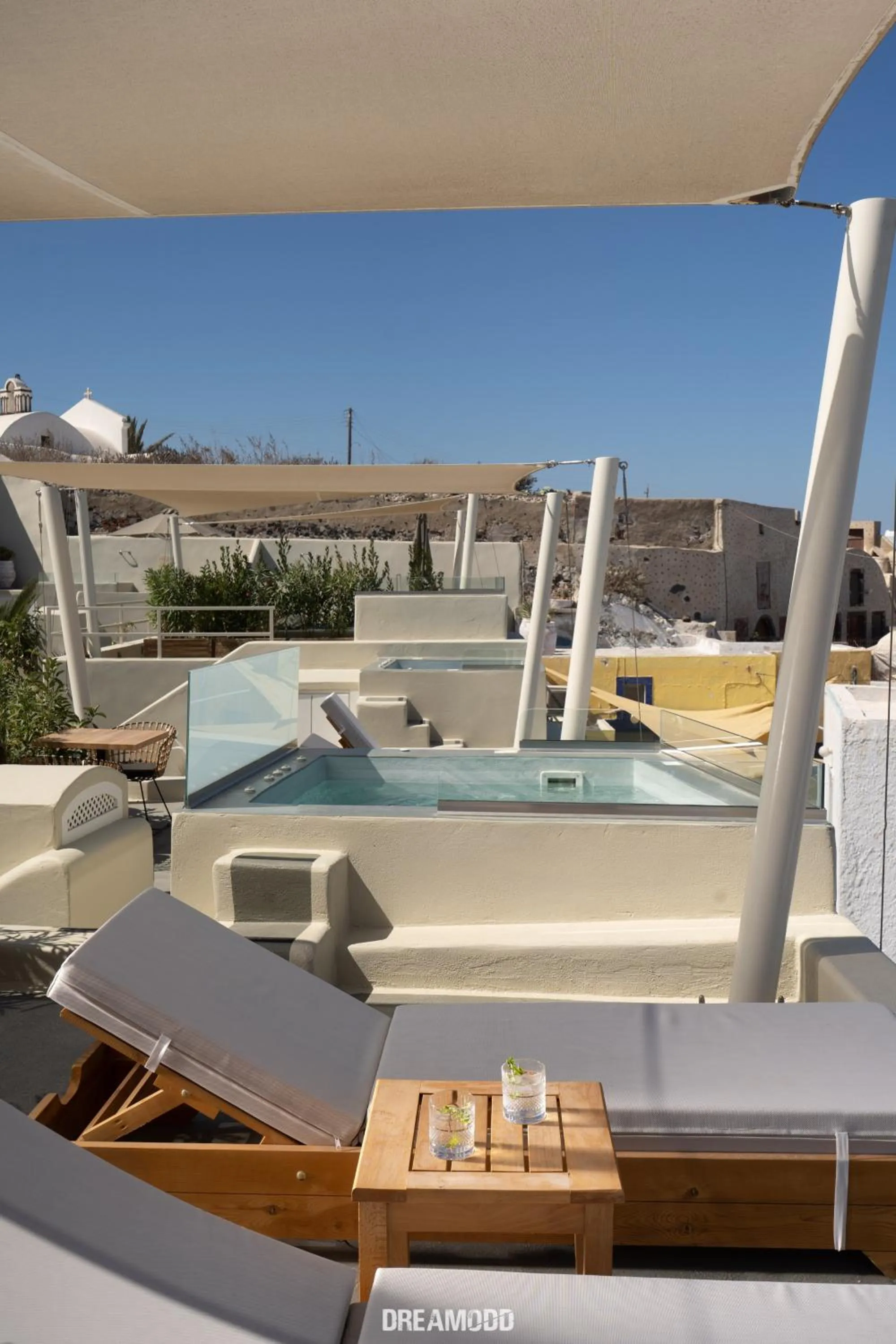 Hot Tub in Edem Boutique Suites