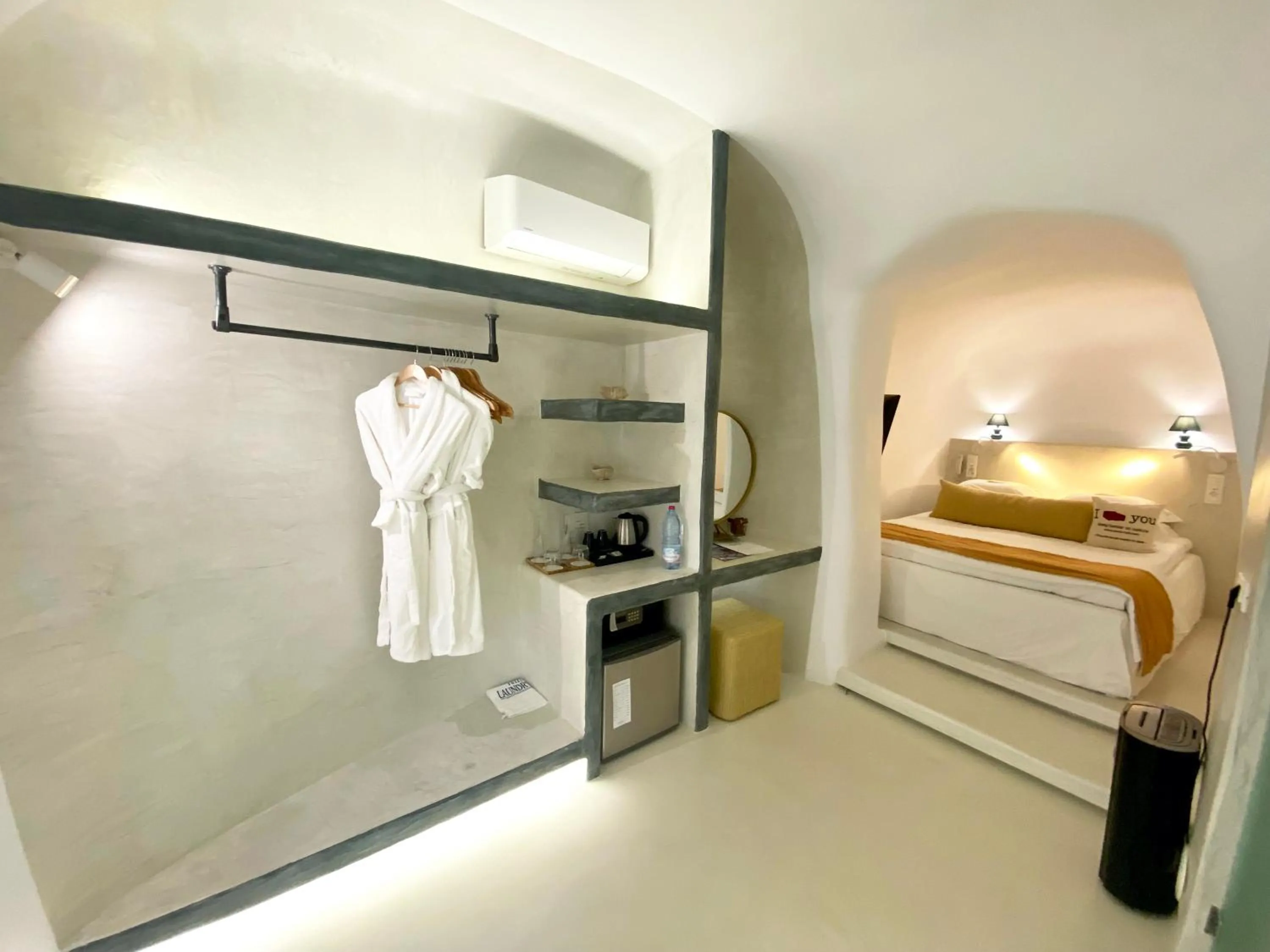 Bedroom, Bed in Edem Boutique Suites