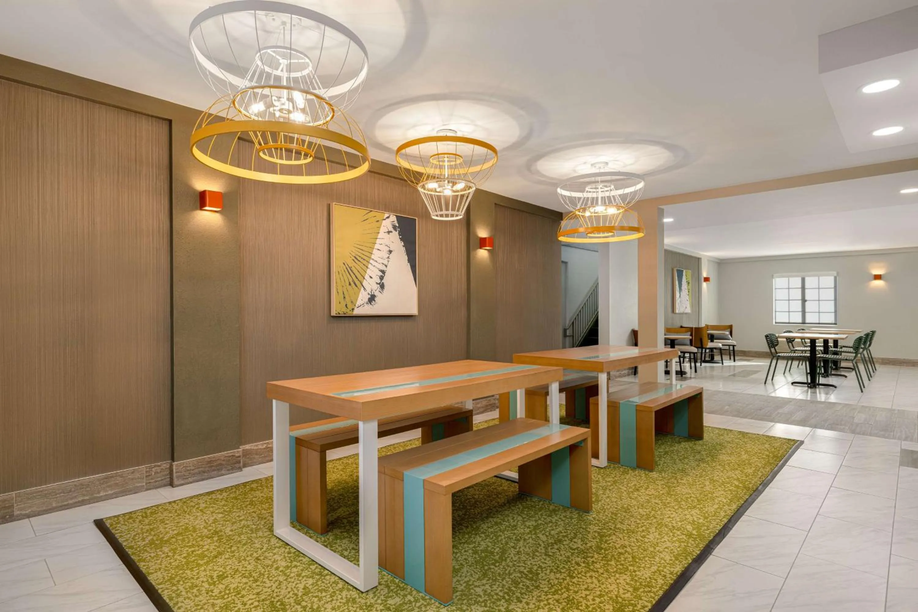 Dining area in Spark by Hilton Rock Springs