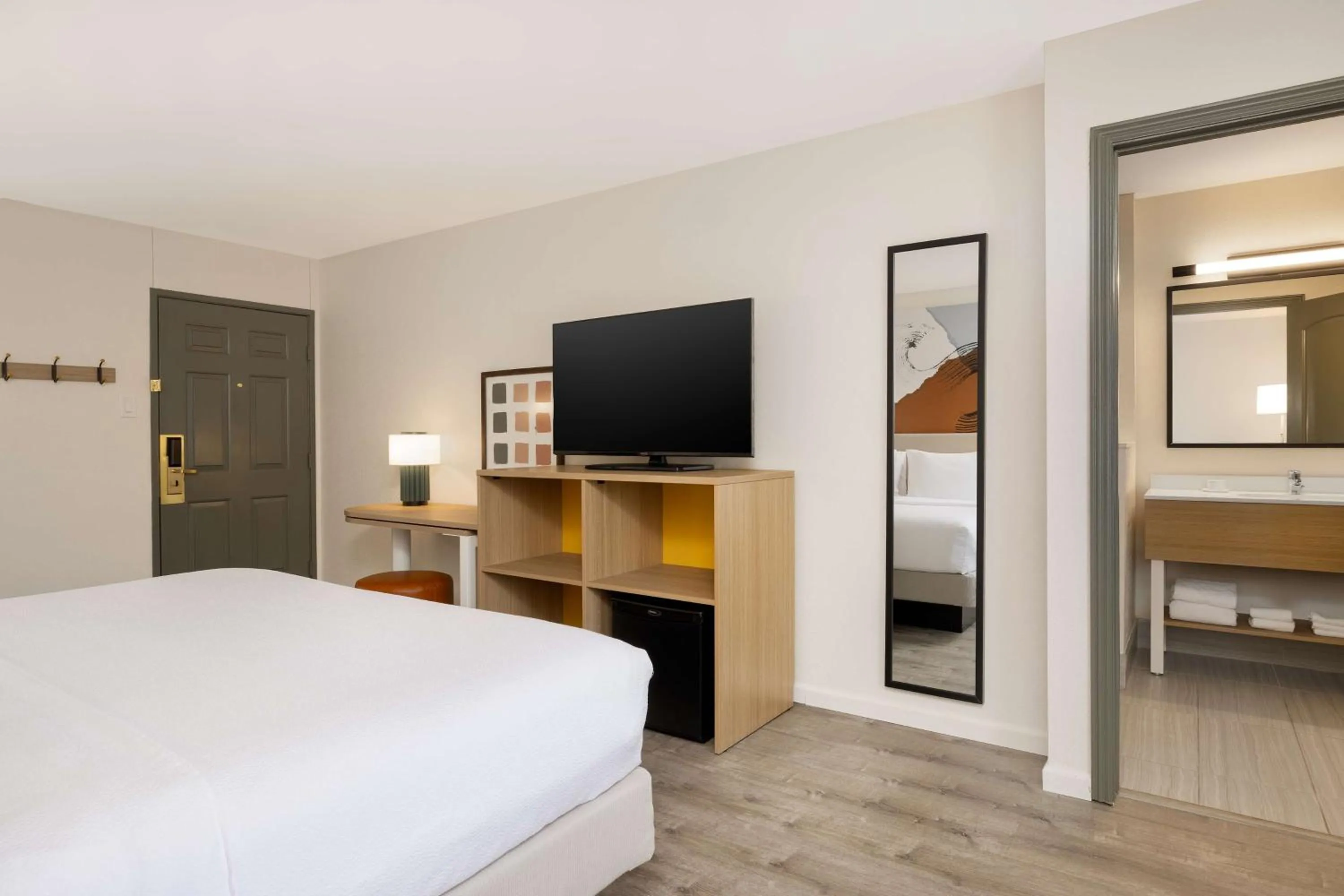 Bed in Spark by Hilton Rock Springs