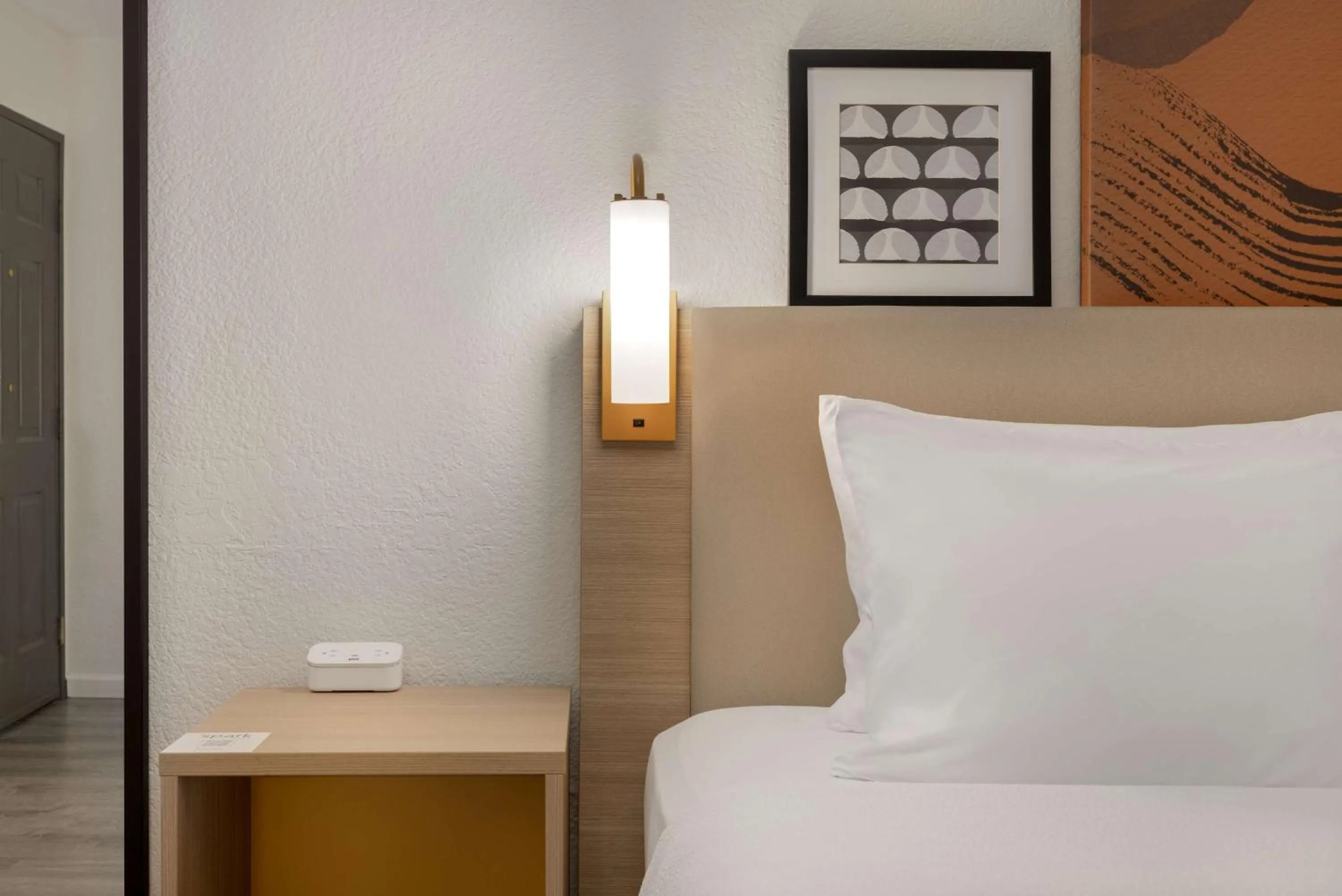 Bed in Spark by Hilton Rock Springs