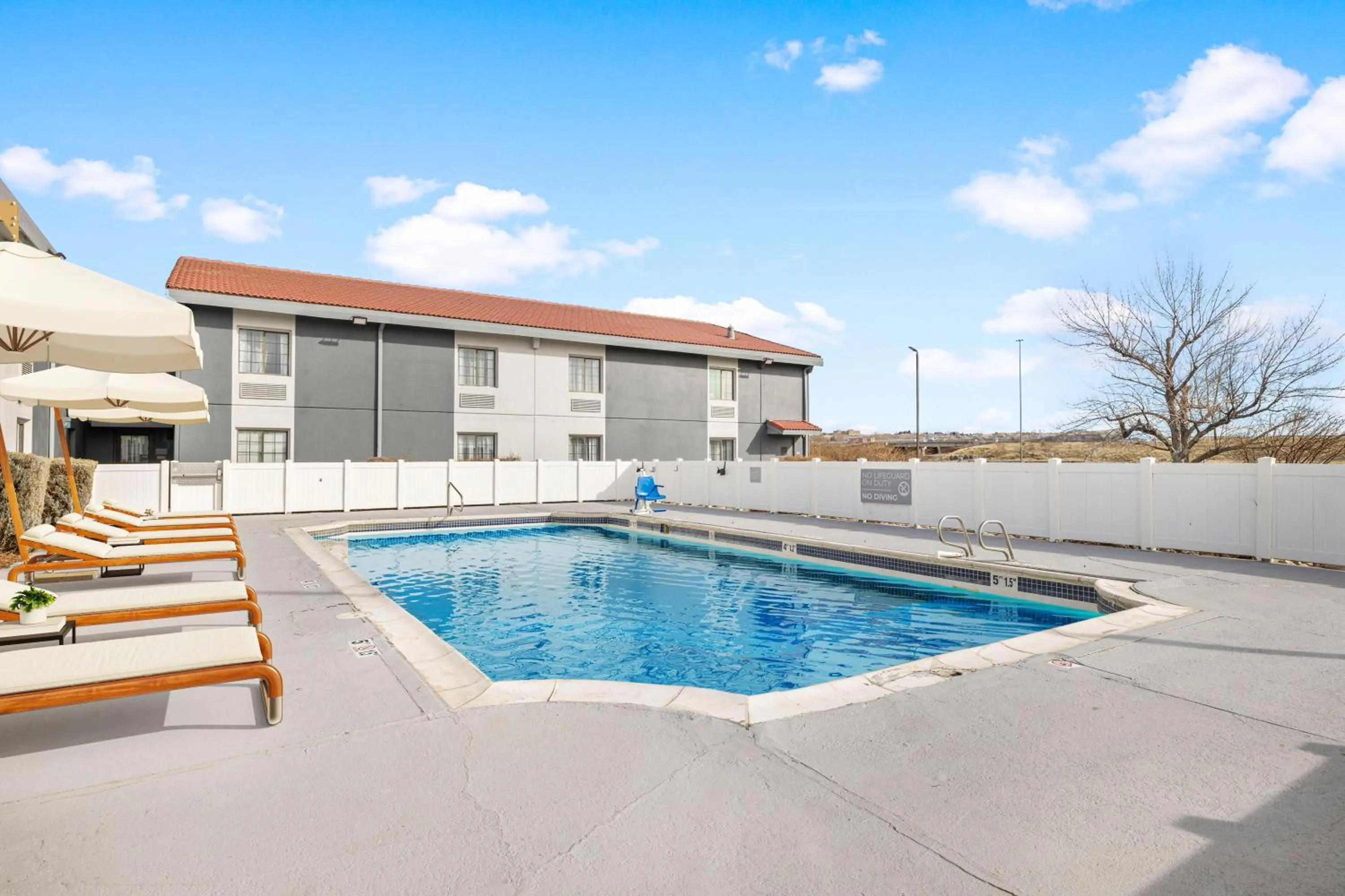 Swimming pool in Spark by Hilton Rock Springs