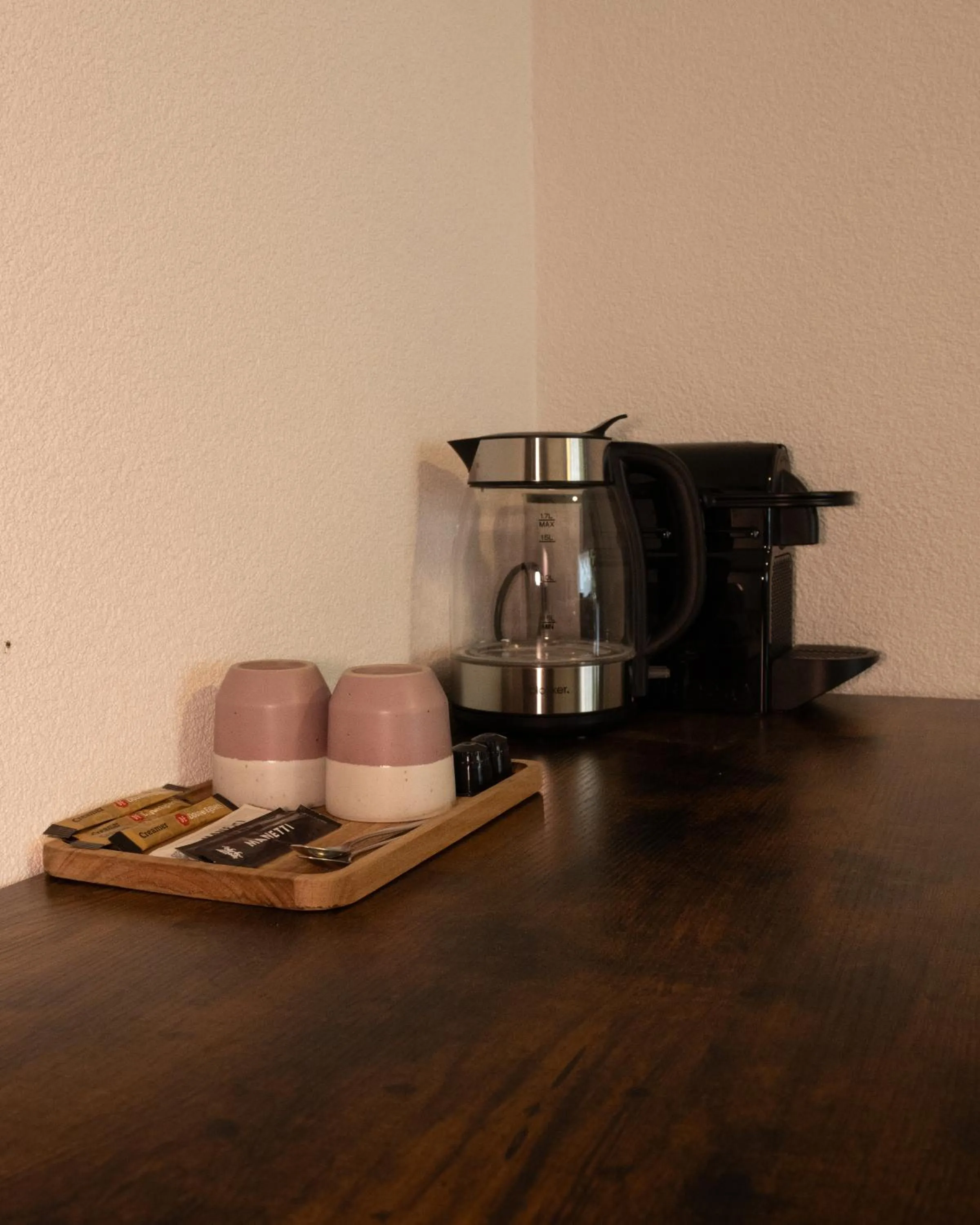 Coffee/tea facilities in Bed and Breakfast De Heren van Valkenburg