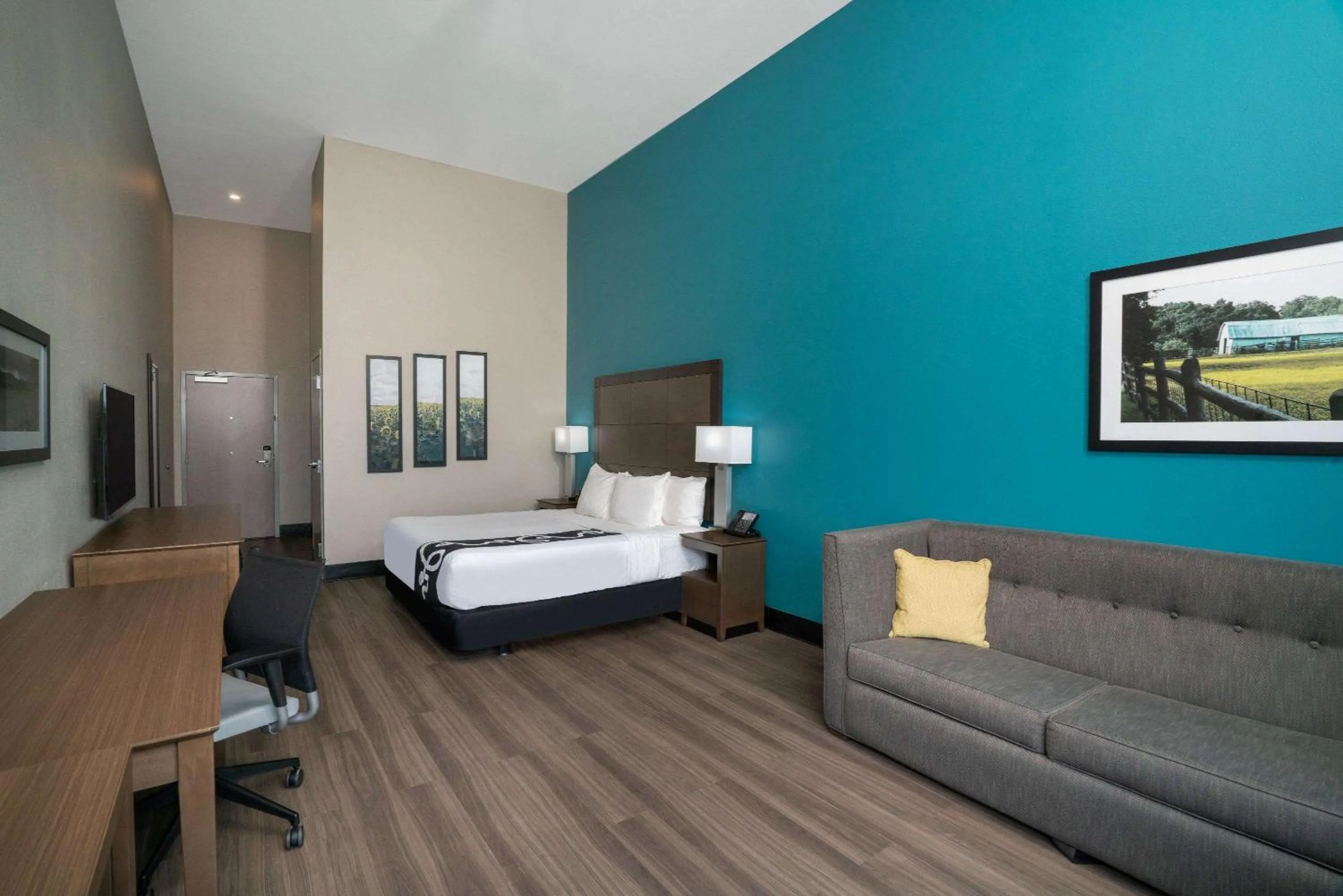 Bed in La Quinta by Wyndham West Memphis