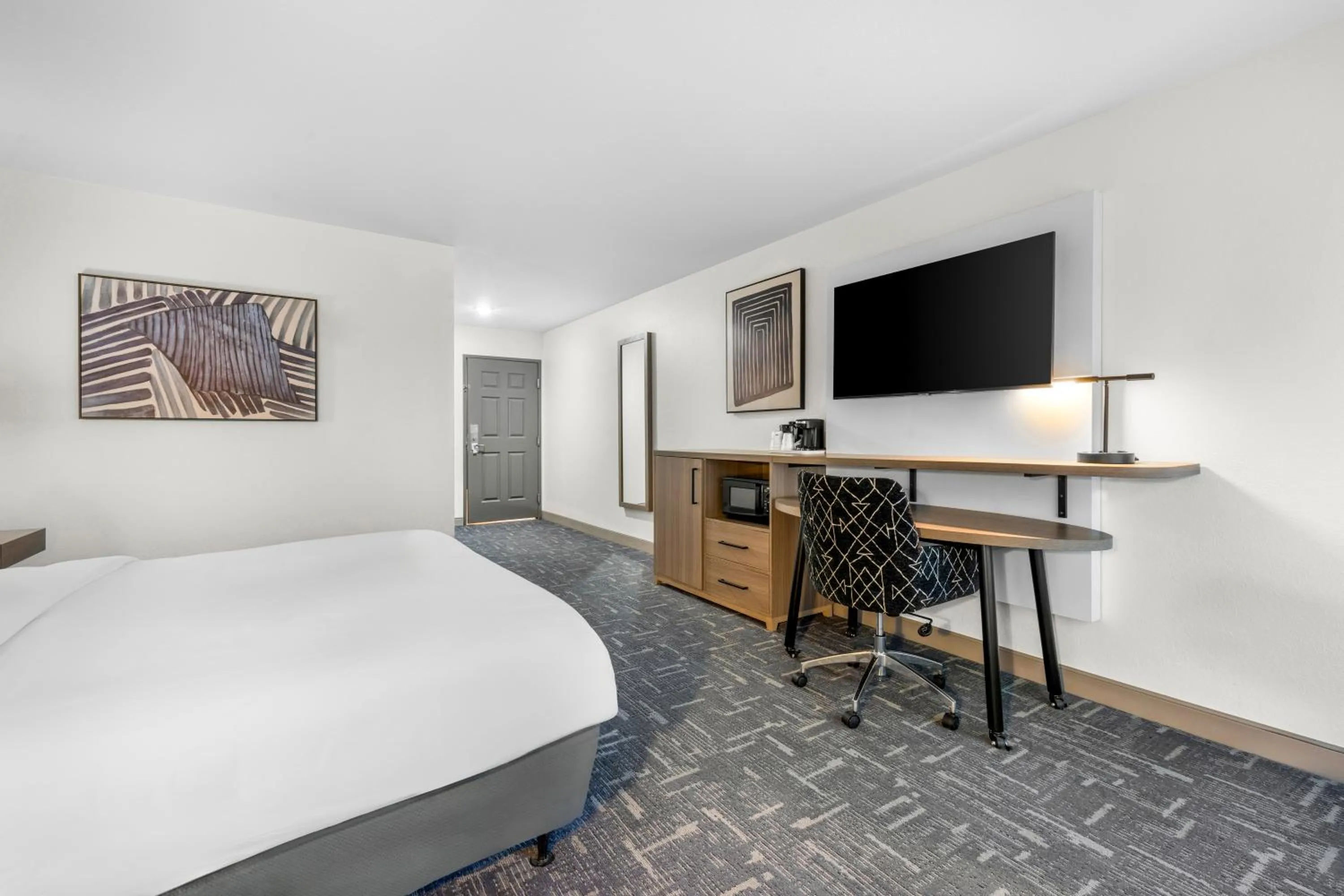 Photo of the whole room, Bed in Best Western Acadia Hotel