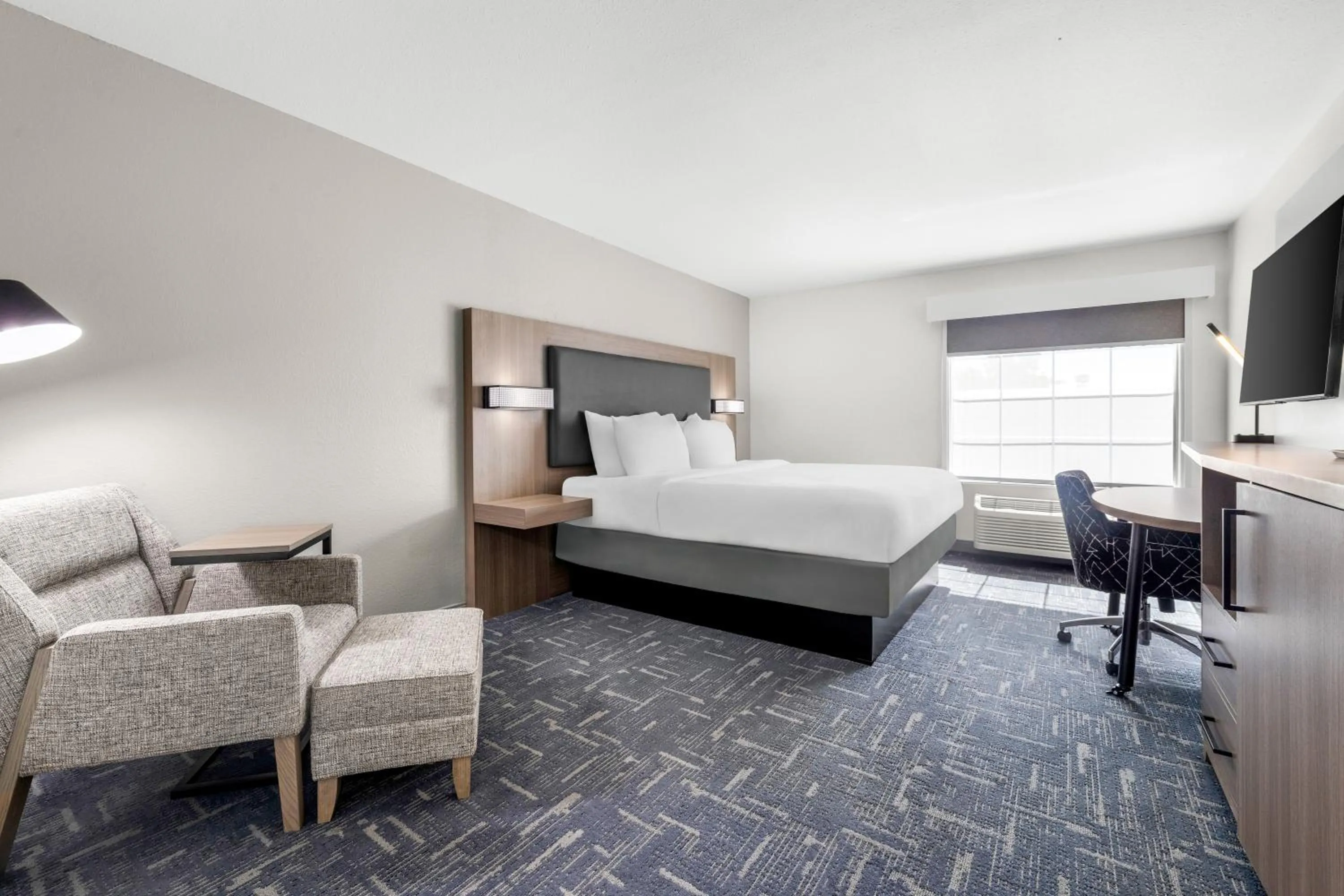 Photo of the whole room, Bed in Best Western Acadia Hotel