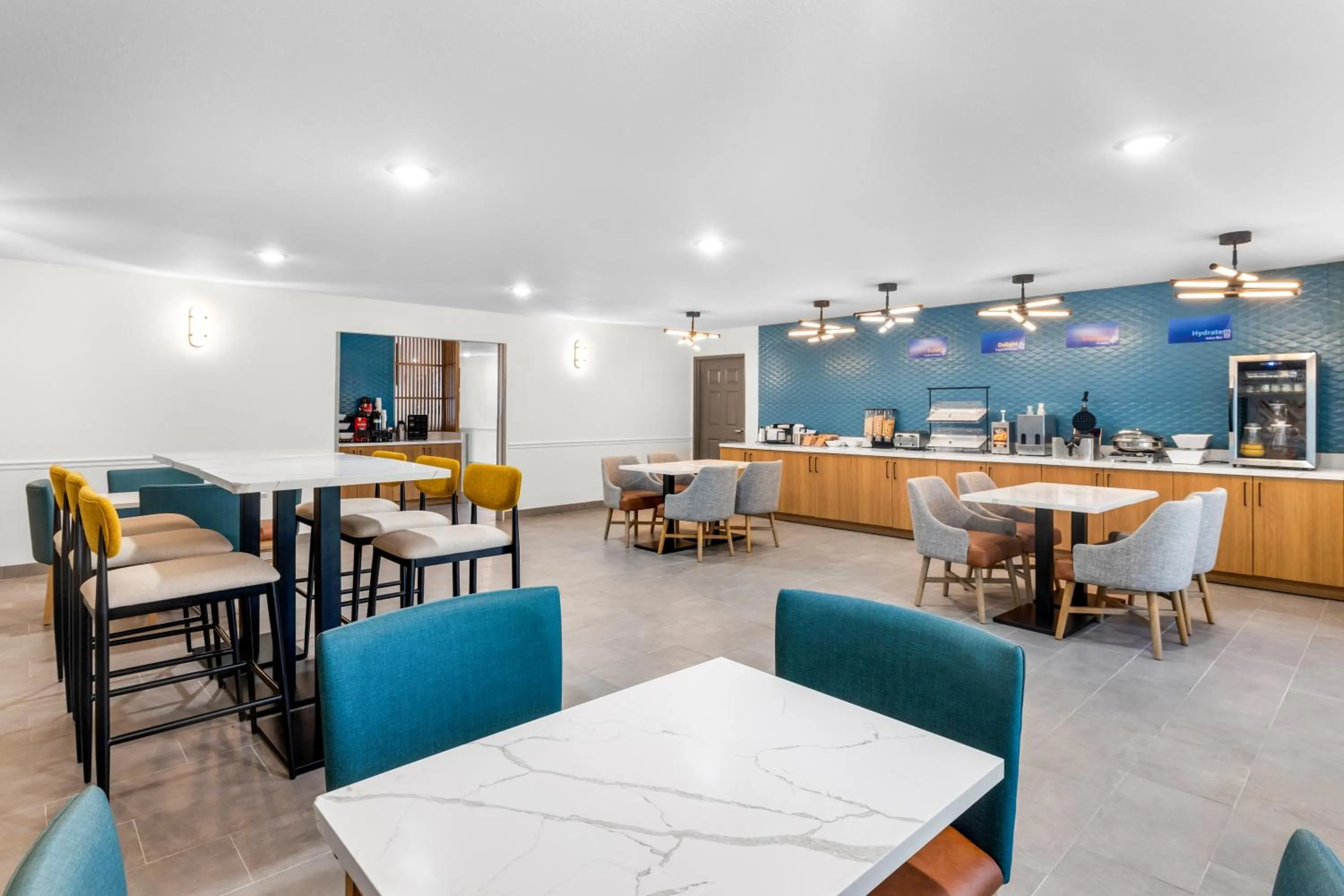 Breakfast in Best Western Acadia Hotel