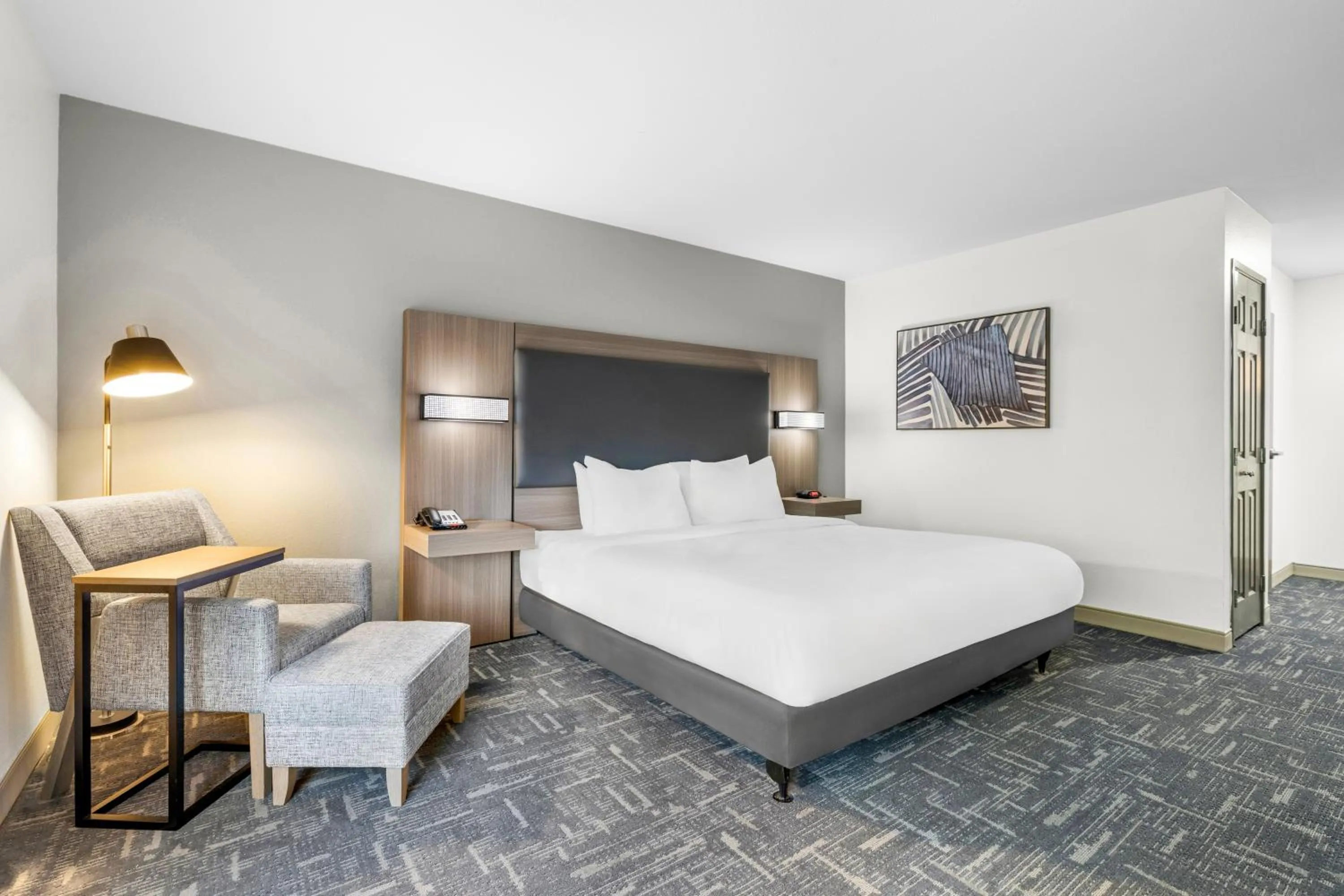 Photo of the whole room, Bed in Best Western Acadia Hotel