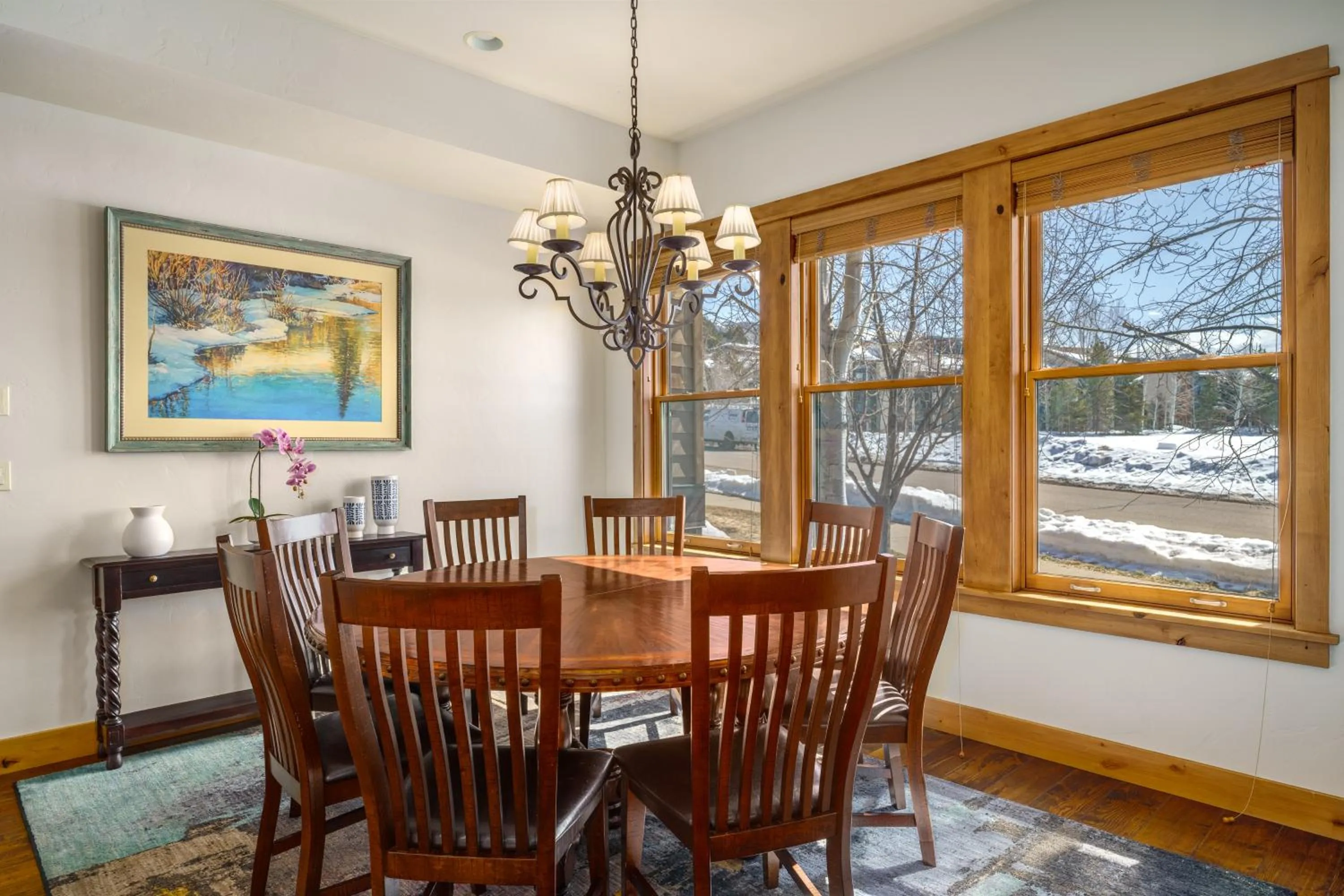 Dining area in The Porches