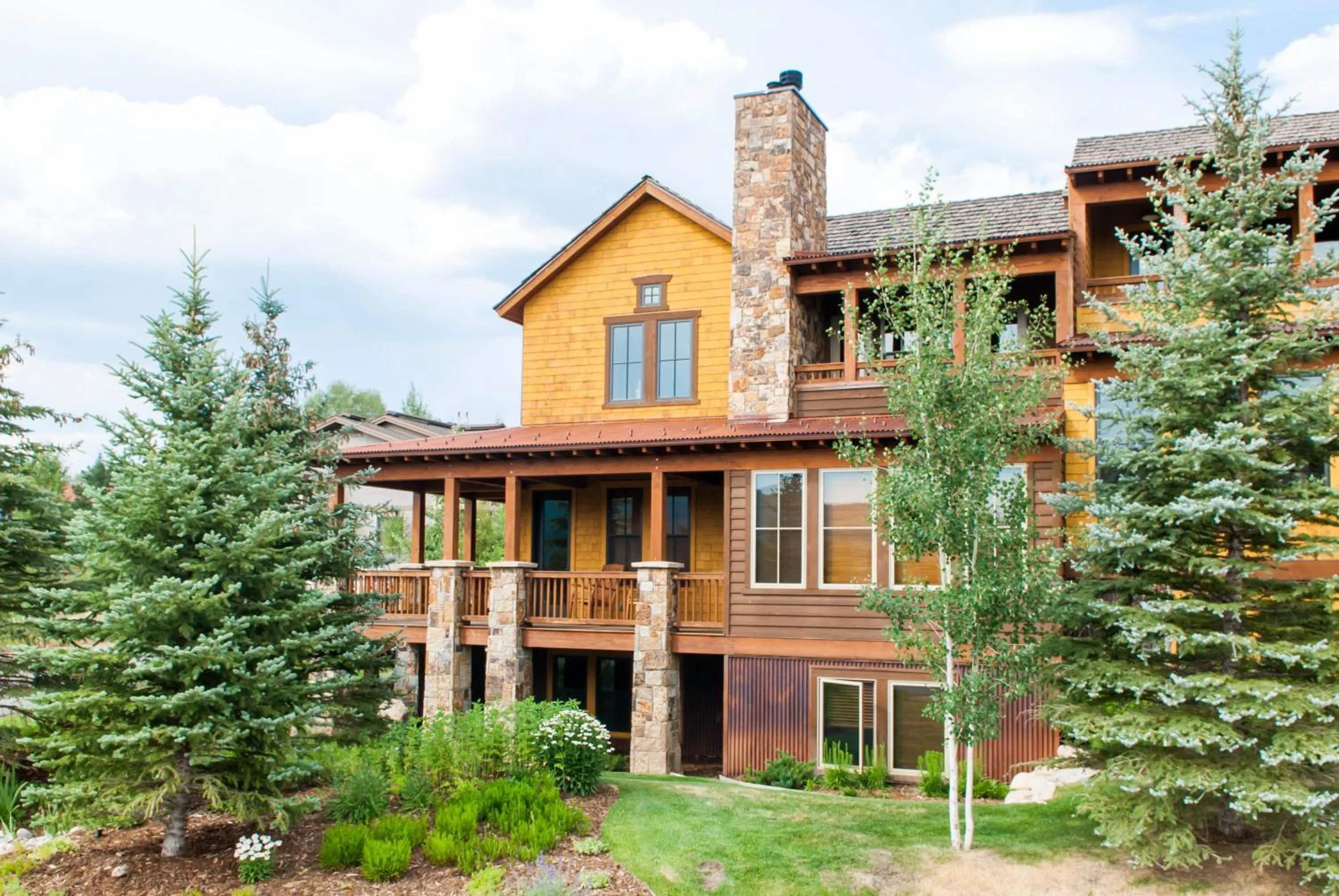 Facade/entrance in The Porches