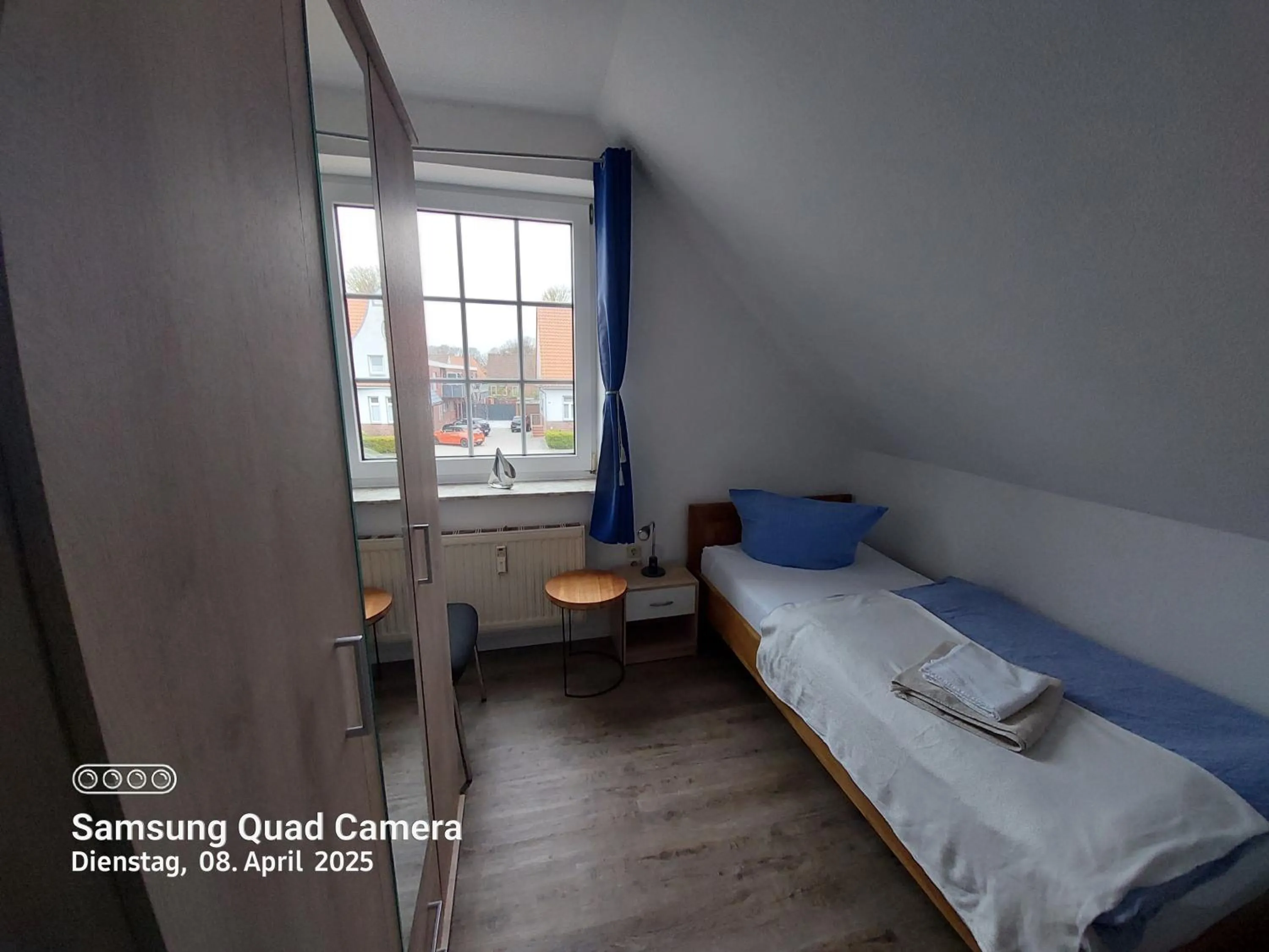 Bedroom, Bed in Pension Norddeicher Straße