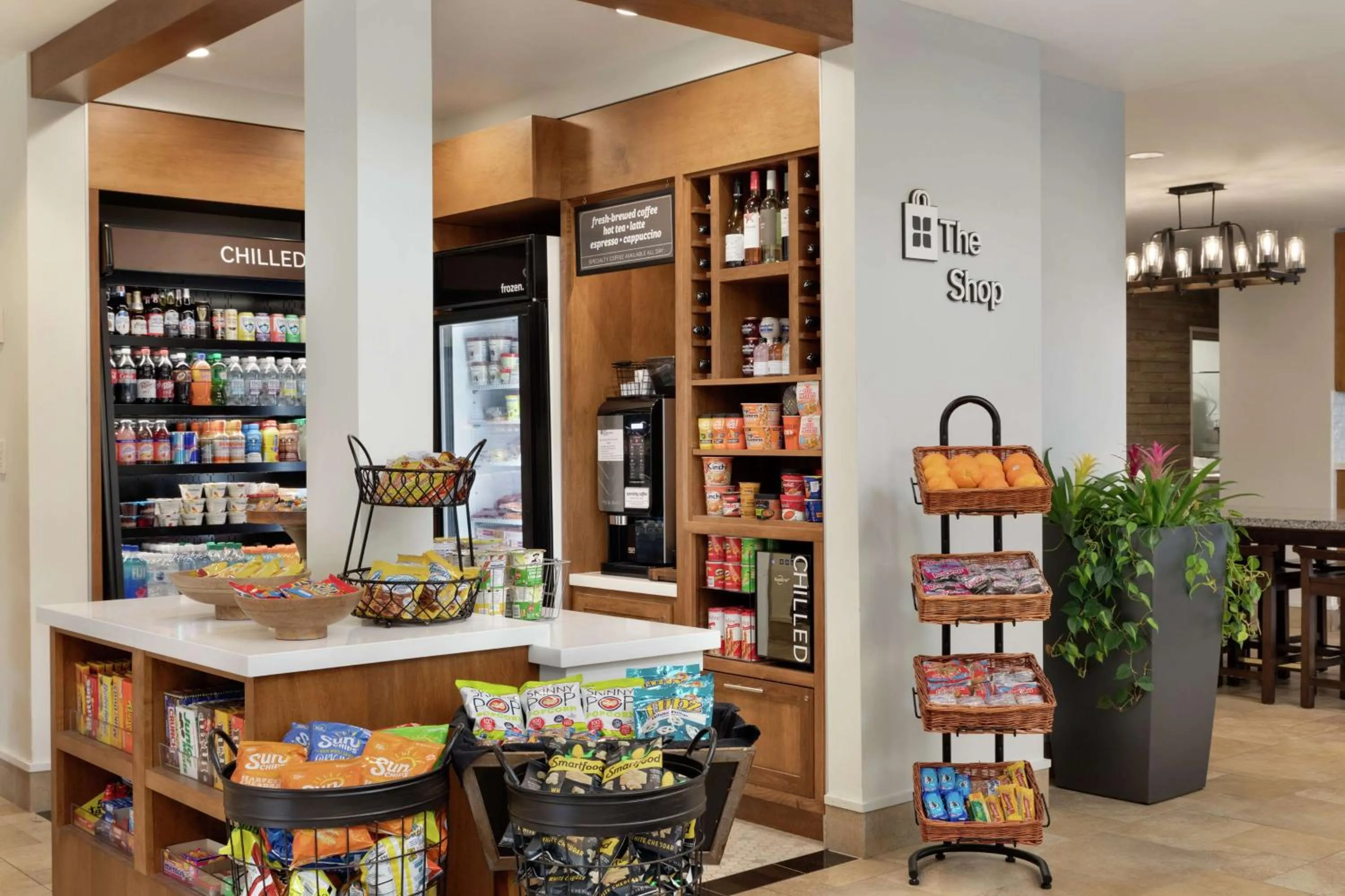 Dining area in Hilton Garden Inn Stony Brook