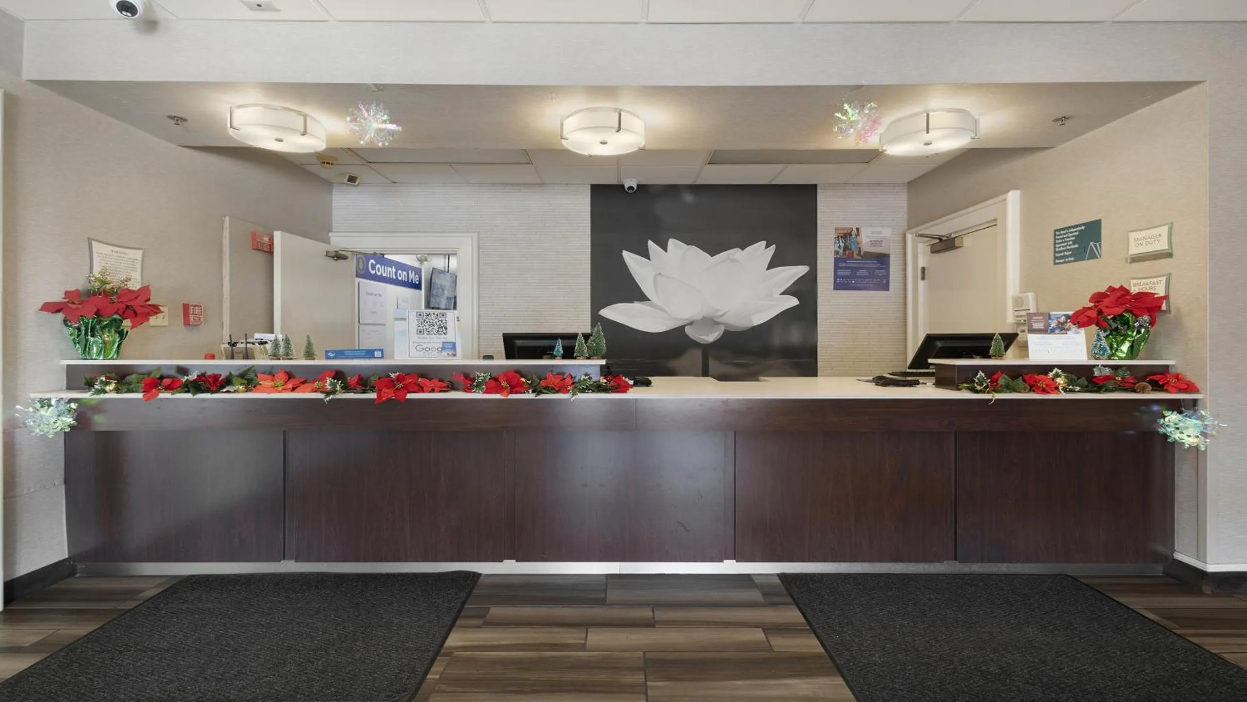 Lobby or reception in Howard Johnson by Wyndham Sacramento Downtown
